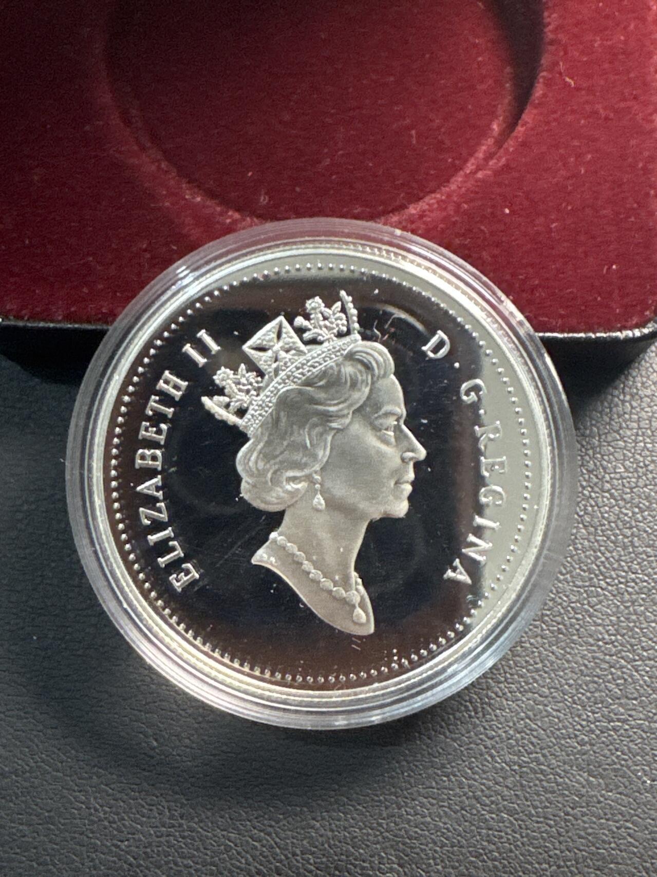 ❤️【币观天下】❤️ 第334期钱币拍卖- 2025.12.12周五晚上6点半场-长期征集拍品 加拿大圣诞雪橇驷马难追银币(重25.15克，含银925，直径36mm，带盒证)