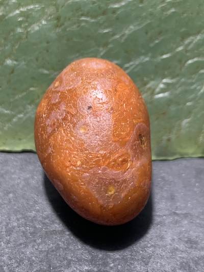 精美柿子红飘白水冲籽川料南红玛瑙原石一颗， - 精美柿子红飘白水冲籽川料南红玛瑙原石一颗，