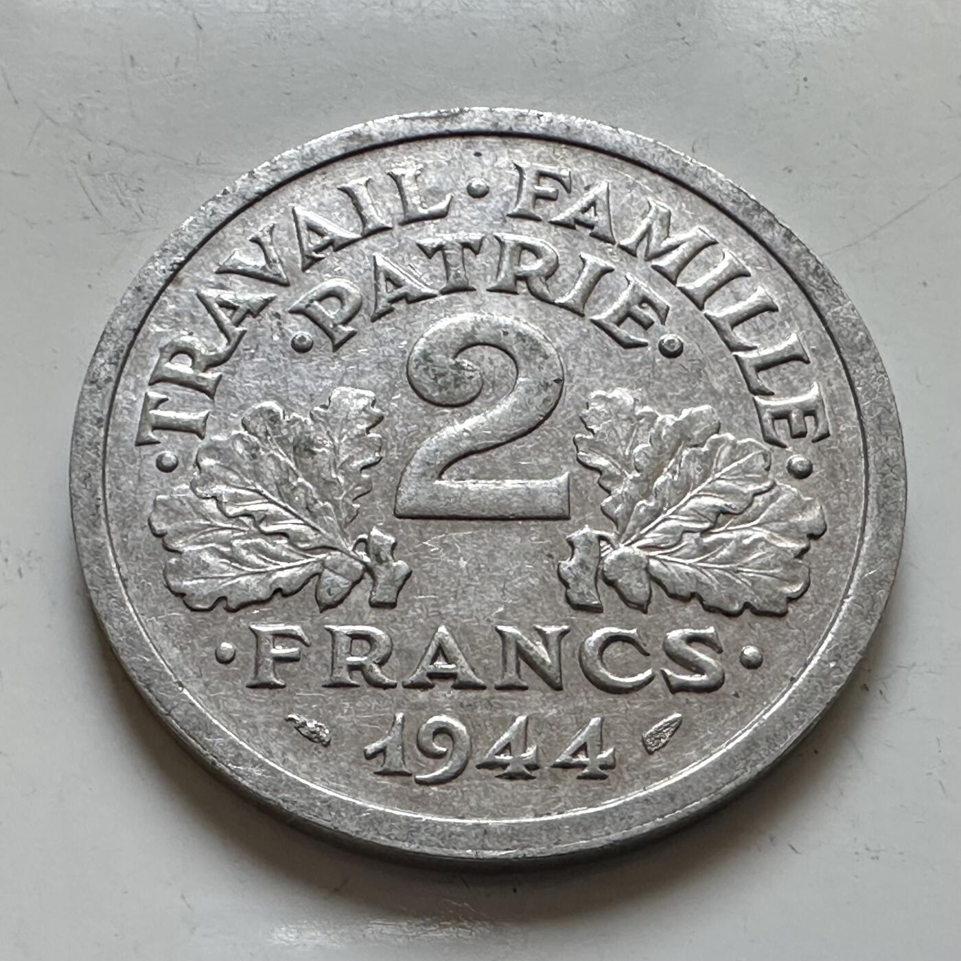 🌹外币初藏🌹🐯2025年第139场  每周二四六晚8️⃣点 接代拍 法国1944年维希政府2法郎