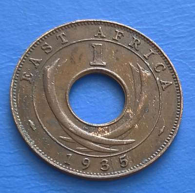 外国优质老铜币银币持续添加中，周六九点倒数截拍，满百包邮，可寄存半年，喜欢朋友微信扫描二维码可直接参拍 - 极美品东非1935年1分