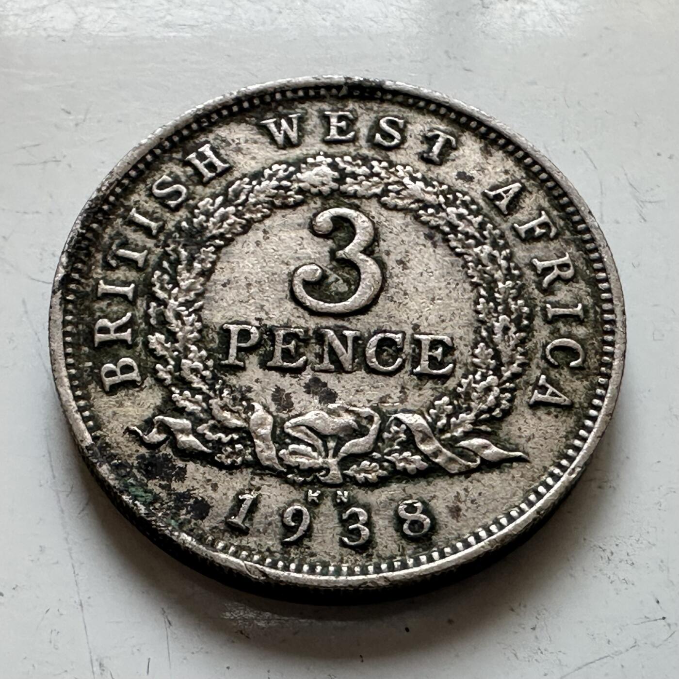 🌹外币初藏🌹🐯2025年第139场  每周二四六晚8️⃣点 接代拍 英属西非1938年3便士