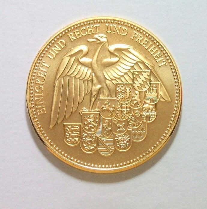 德国勃兰登堡门+鹰徽+州徽 高浮雕精制大镀金章 40MM