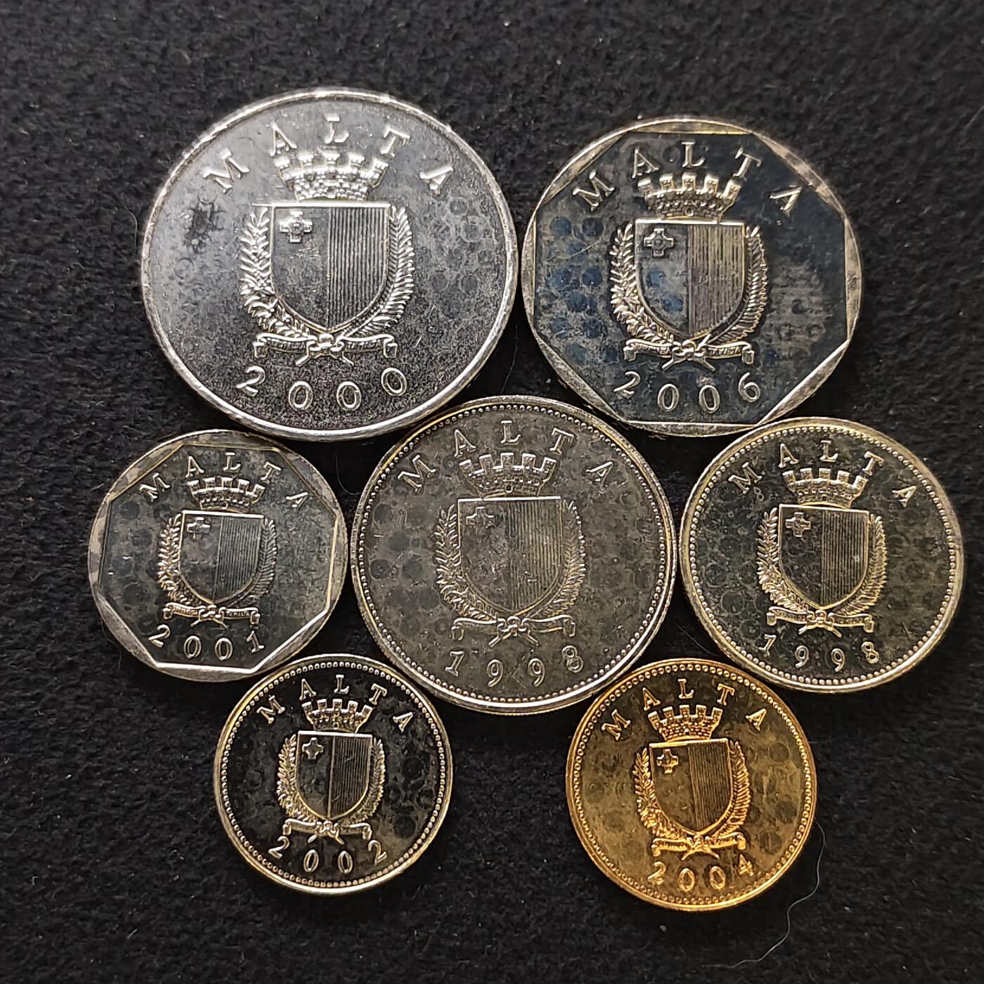 【全场包邮】纯粹捡漏拍484场（免费代拍第21场） 马耳他各年份动植物版7枚套币 UNC品相