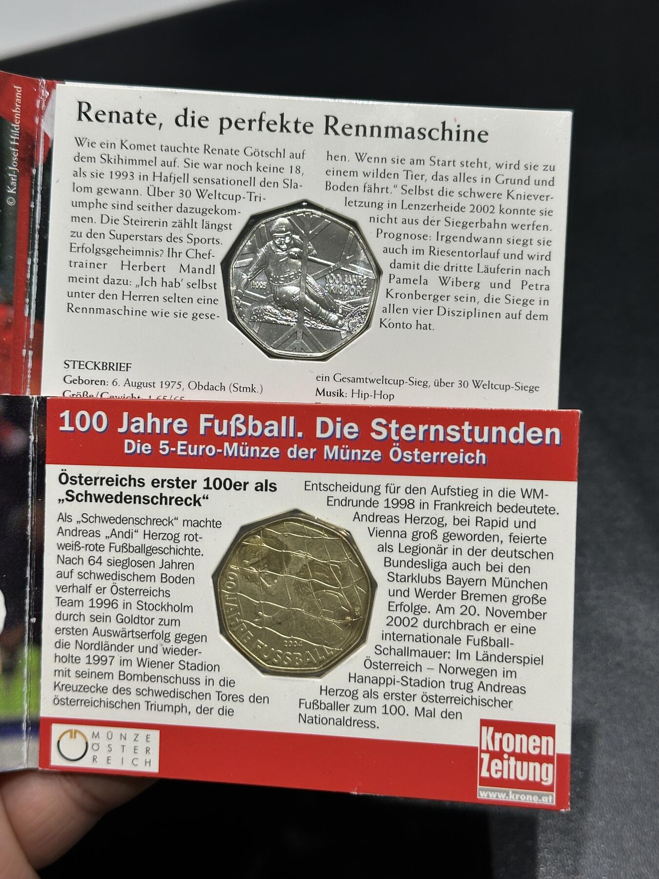 《外钞收藏家》第五百九十二期（精选场）（本平台长期征集拍品、欢迎藏友们联系合作） 奥地利精制5欧元一对（2004年足球协会成立百年+2005年滑雪纪念银币两枚）