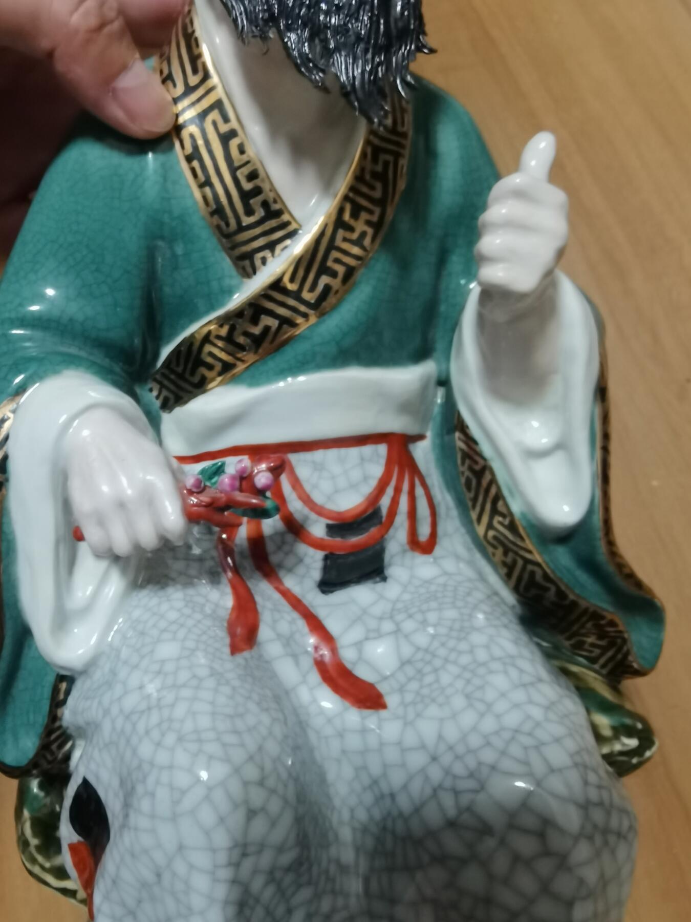 何水根华佗景德镇早期粉彩瓷像摆件