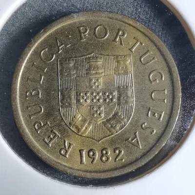 沼泽如烟--第926场 - 葡萄牙1982年1埃斯库多