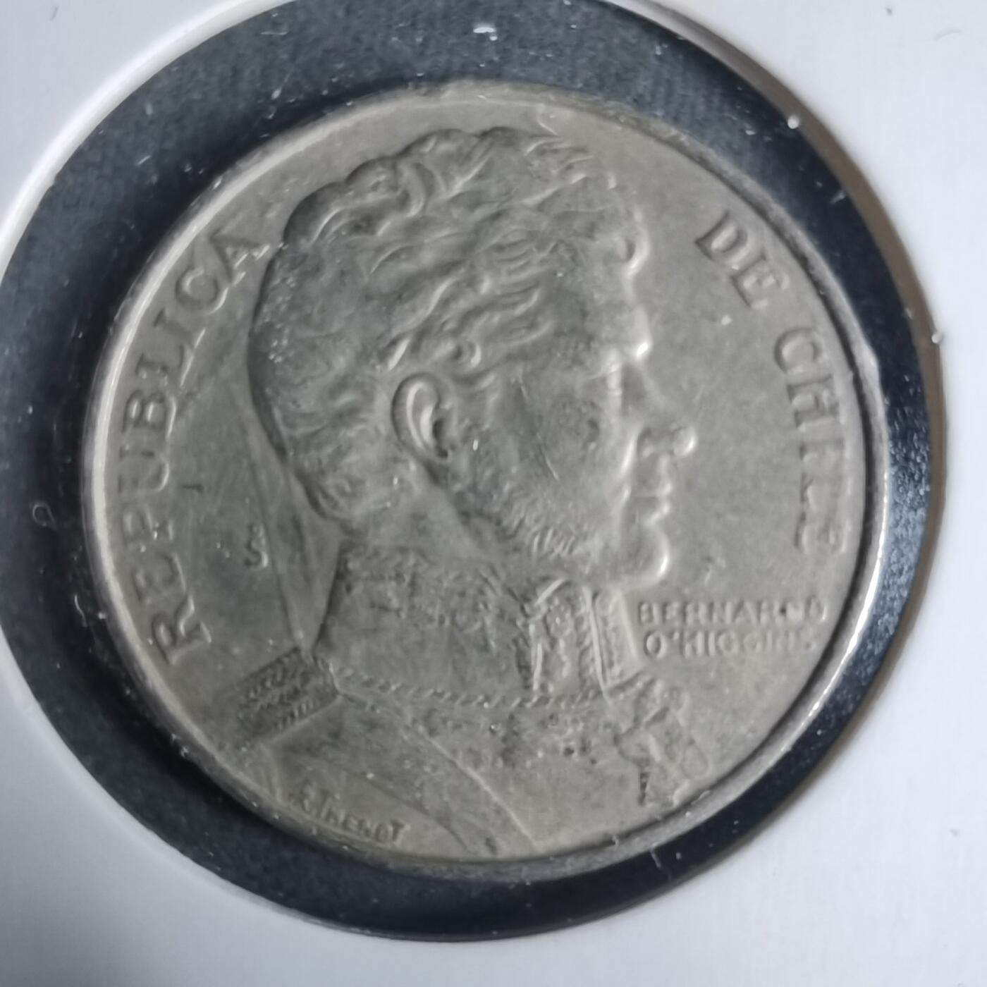 沼泽如烟--第927场 智利1975年1比索