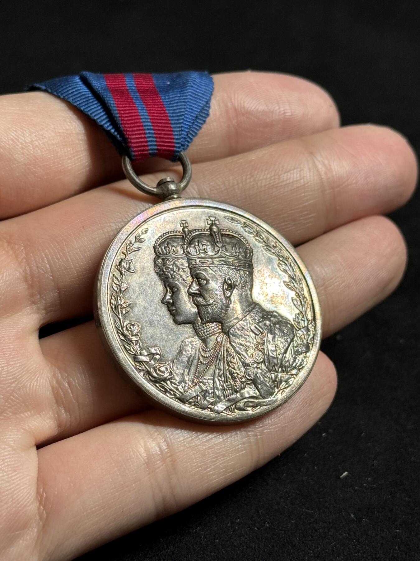 欢庆元旦！戎马世界章牌大赏第109期元旦大拍 英国乔治五世德里杜尔巴奖章