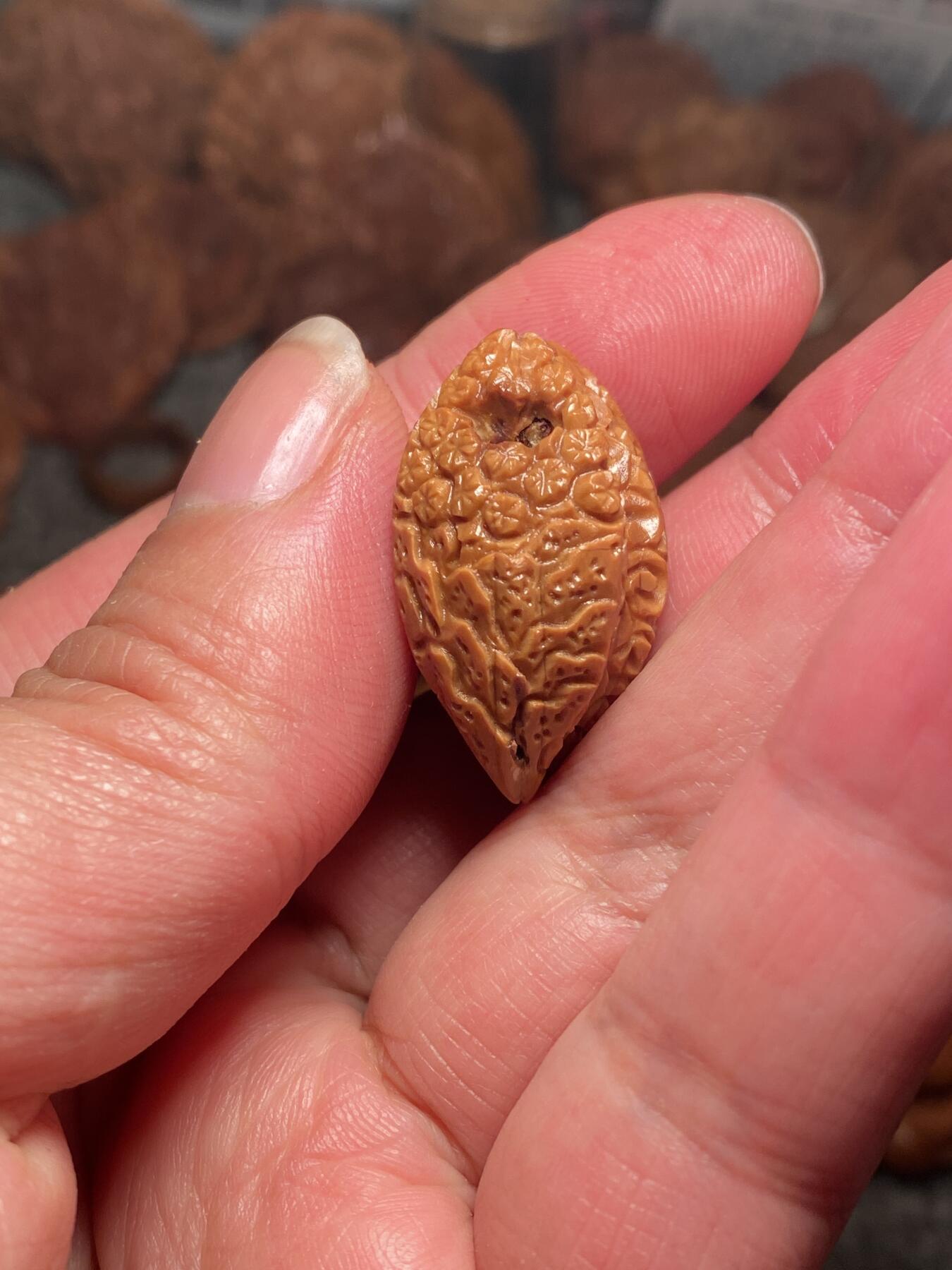 以核会友，中国非物质文化遗产苏工核雕手作