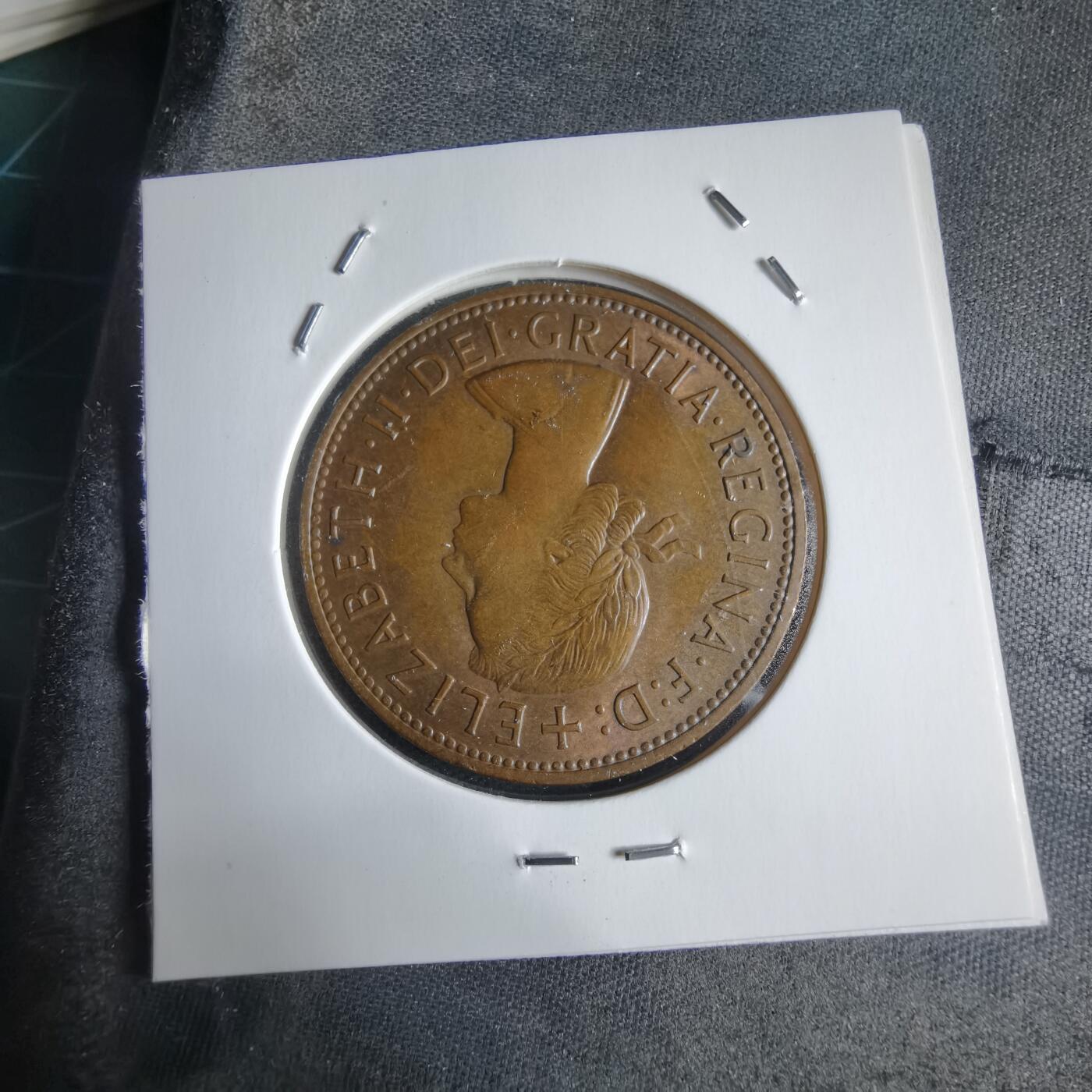 沼泽如烟--第928场 英国1966年1便士