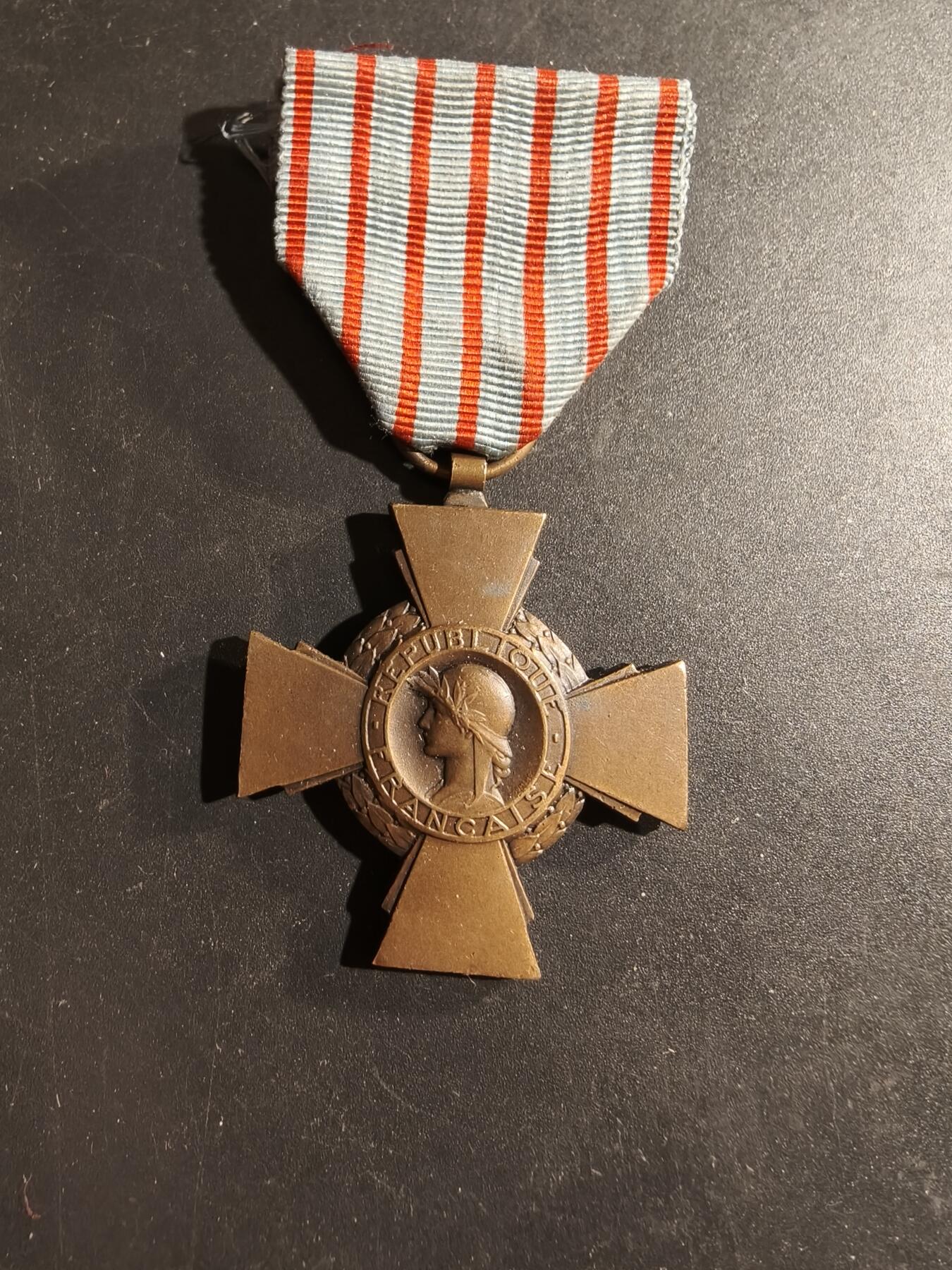 老王徽章第169期 法国战斗十字奖章