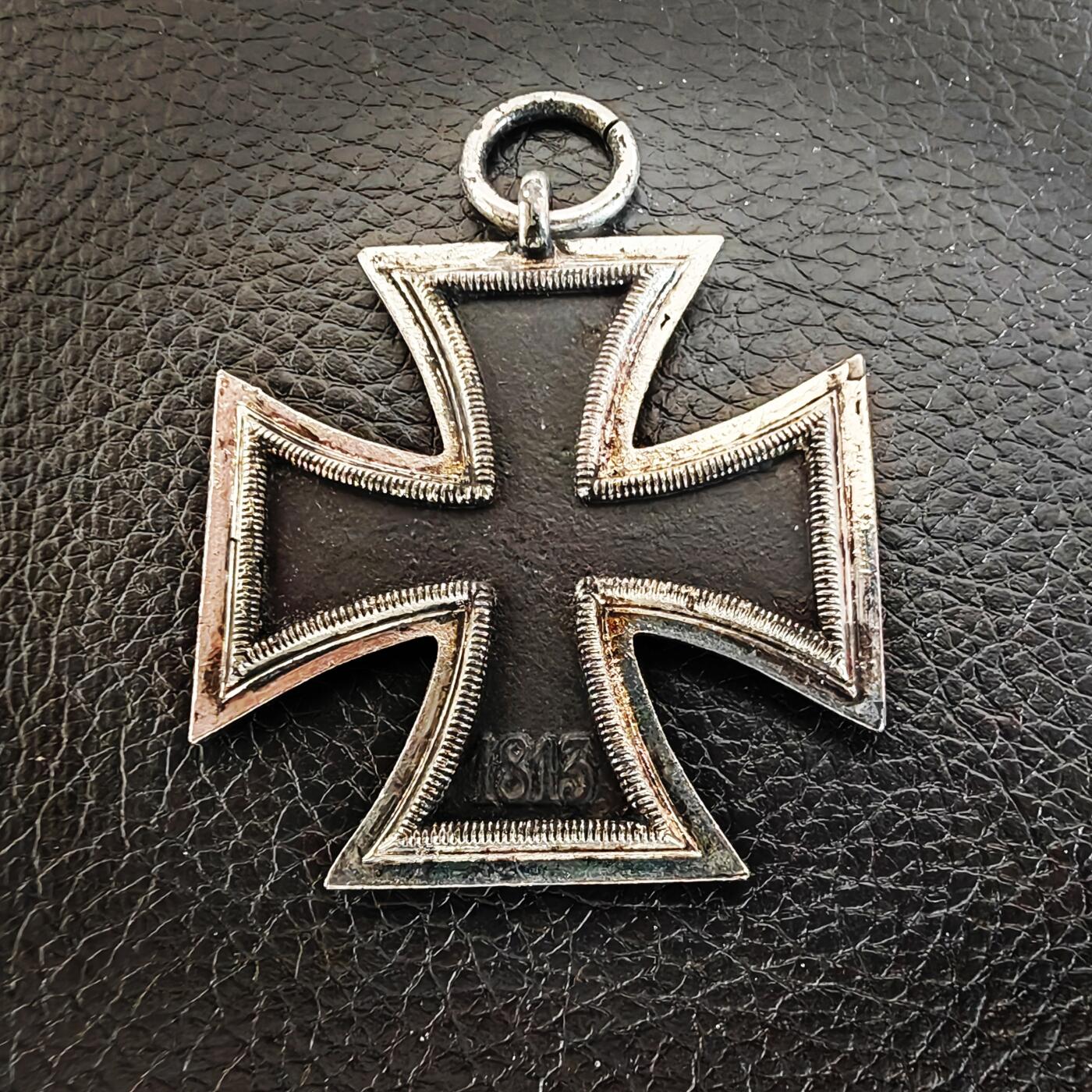 时顺第二十七拍 德国战后57版二级铁十字奖章，三片版