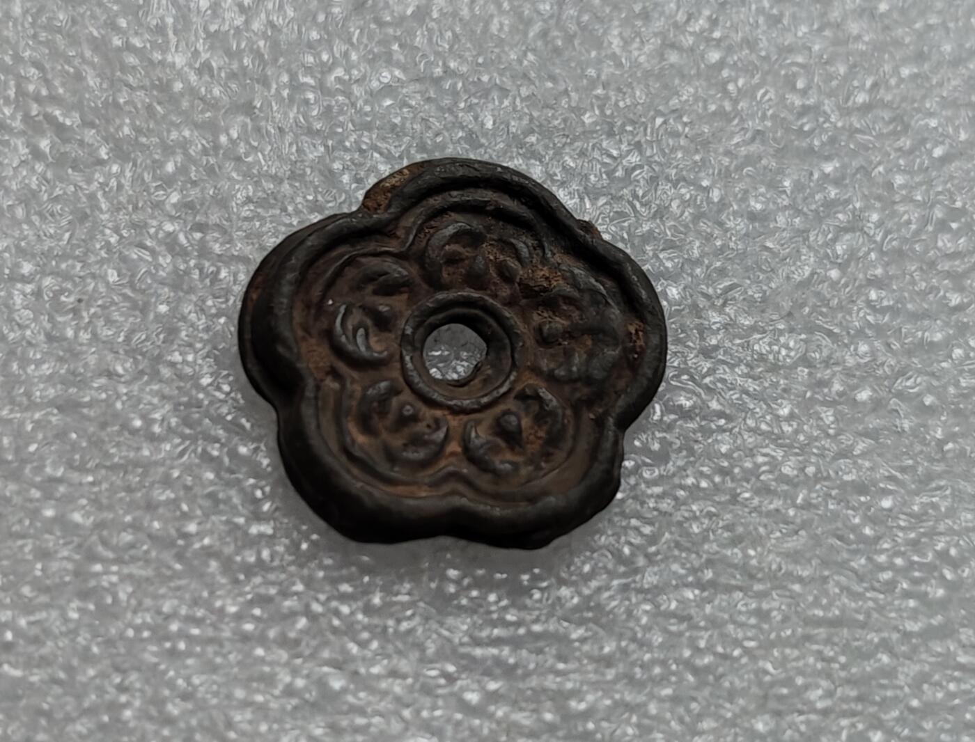 瓶子🏺第220期拍卖会  12-15世纪印尼锡质花钱