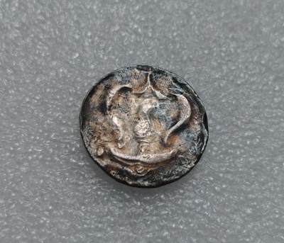 瓶子🏺第220期拍卖会 -  6-8世纪骠国打制银币  中心海螺图案  早期精美模具版本