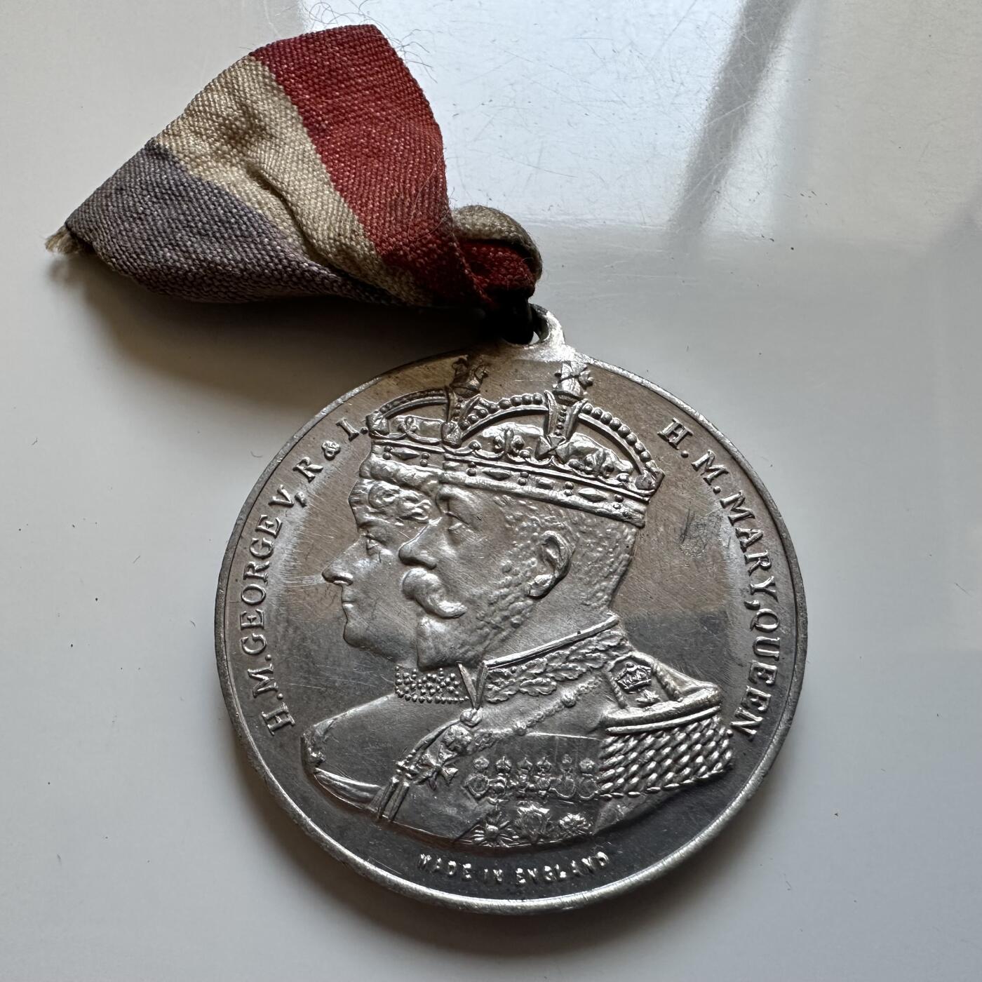 🌹外币初藏🌹🐯2025年第140场  每周二四六晚8️⃣点 接代拍 英国1935年乔治五世银禧纪念章 32.3毫米 铝制 全新 细节好