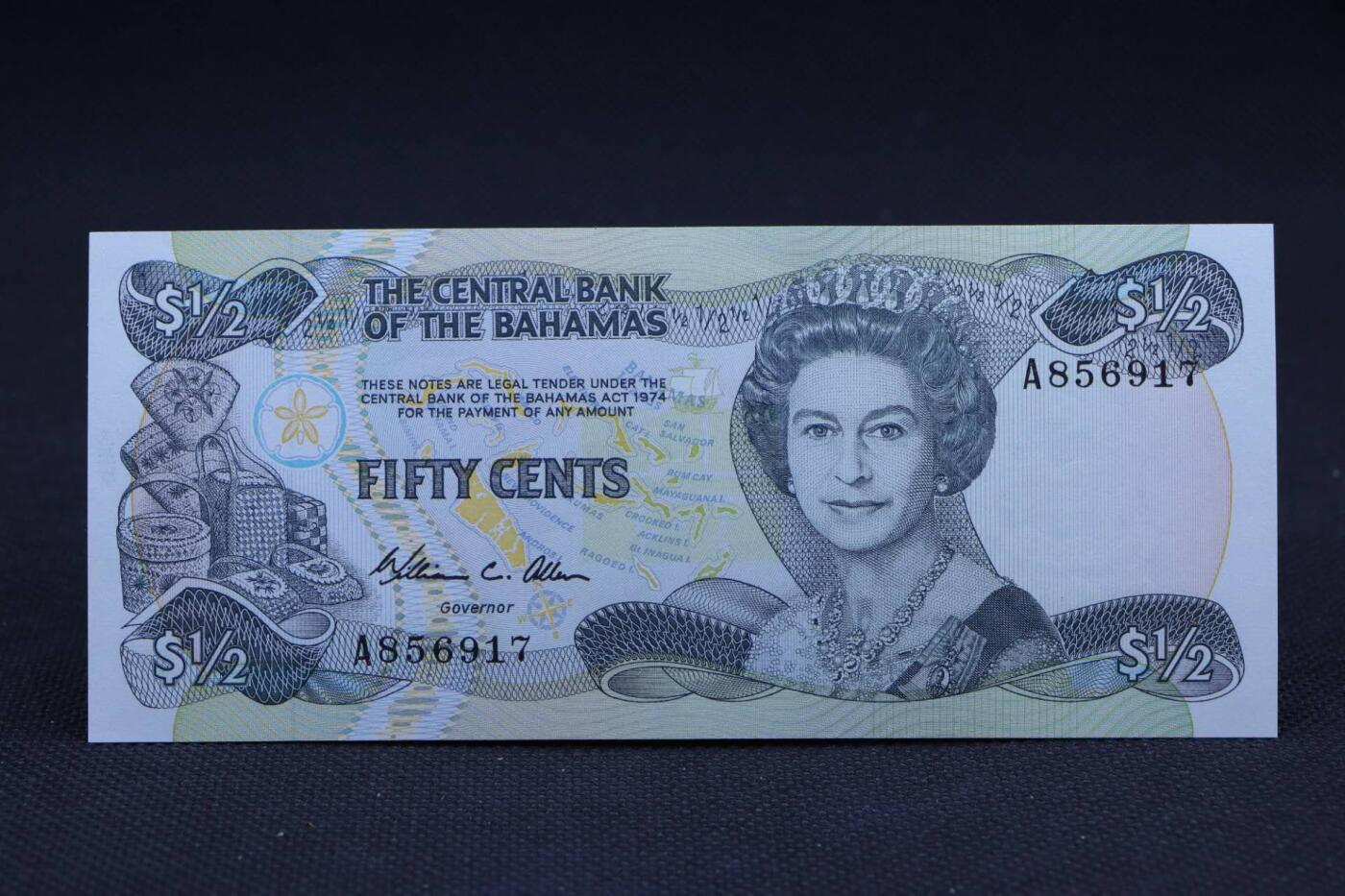 【淘币小摊】限时拍第八百二十八拍  纸币场  满百包邮可预留两周  周一统一发货    巴哈马1974年1/2元纸币