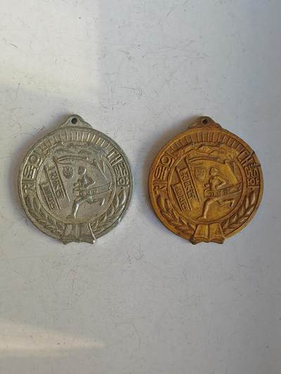 朝鲜章两枚 - 朝鲜章两枚