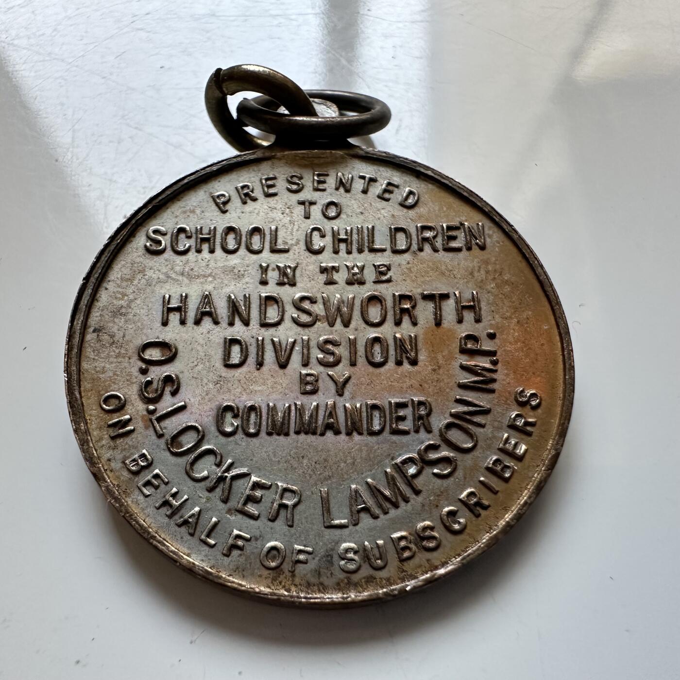 🌹外币初藏🌹🐯2025年第140场  每周二四六晚8️⃣点 接代拍 英国1937年乔治六世加冕纪念章 25.5毫米7.8克 颁发给汉兹沃思地区学童