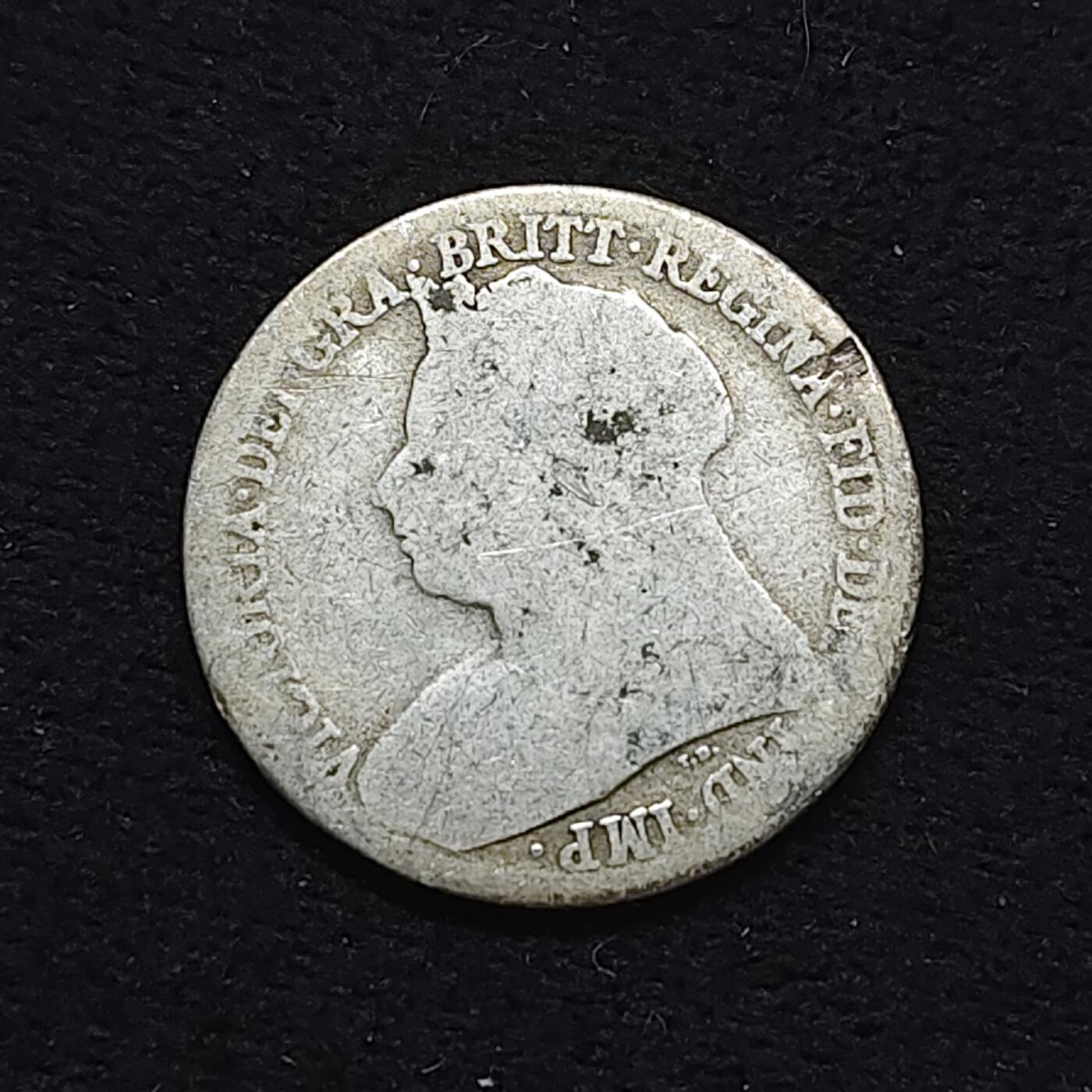 【全场包邮】纯粹捡漏拍484场（免费代拍第21场） 英国（年份磨损）维多利亚女王1先令银币