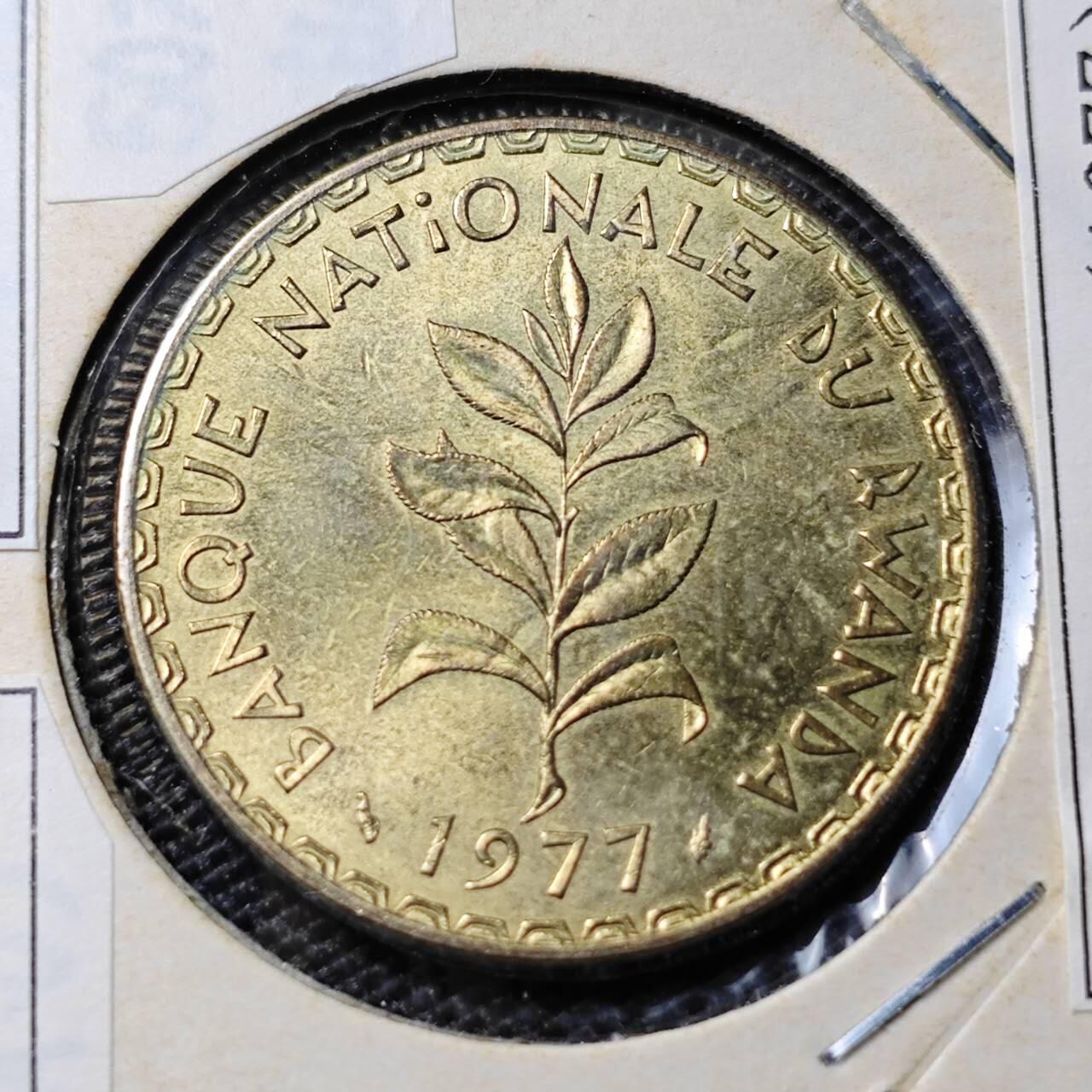 KK钱币收藏小铺 第378期  2月预留时间 周末发货  1977卢旺达50法郎 好品