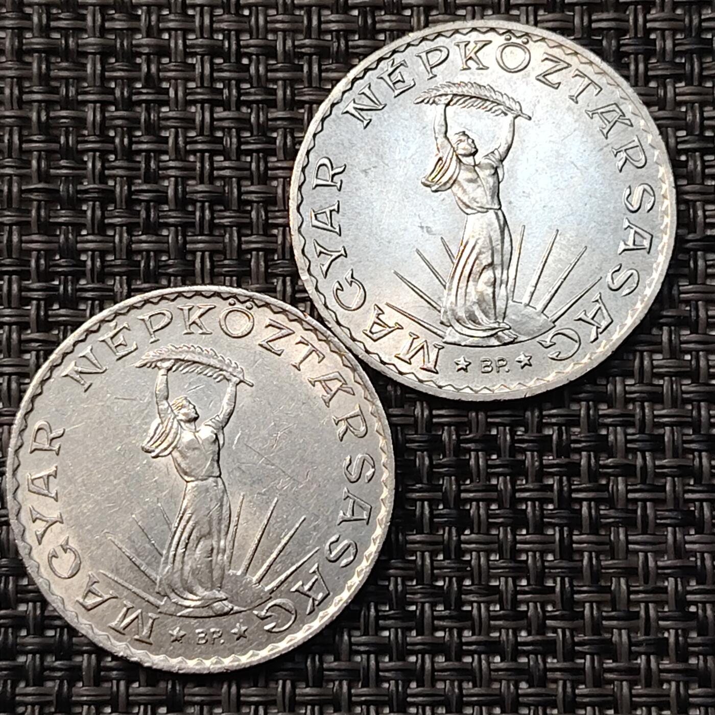 布加迪🐬～世界钱币(上海)🌾第 265 期 /  各国套币和散币 匈牙利🇭🇺 1971年&1972年 10福林 2枚～C11 年份收藏者关注