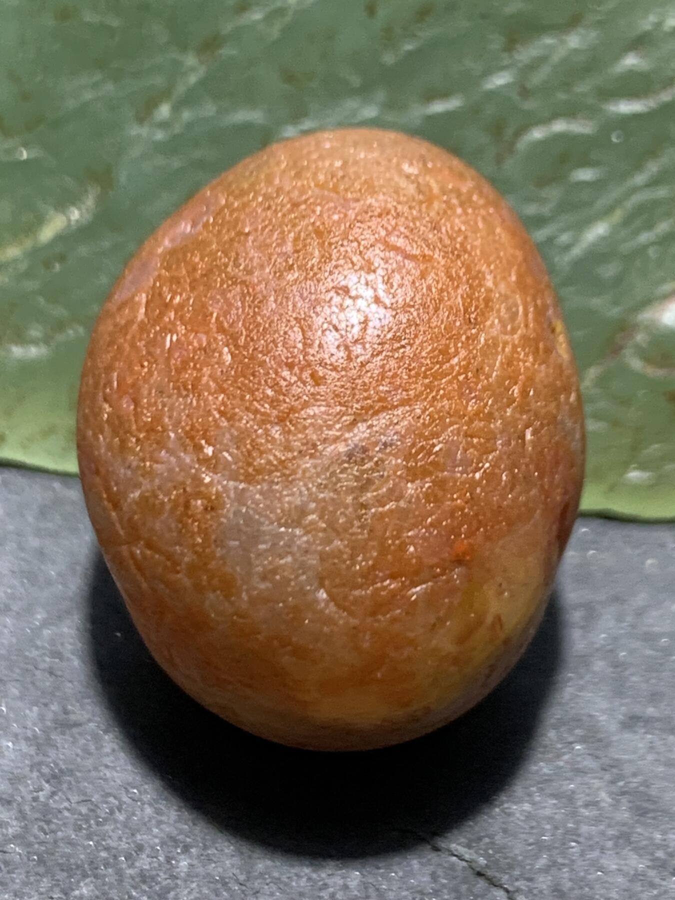 精美红白水冲籽川料南红玛瑙原石一颗，