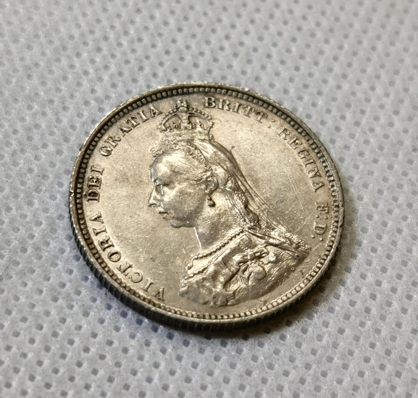 甄臻铺-世界币章拍卖（第43期）送拍享返佣金等优惠多多