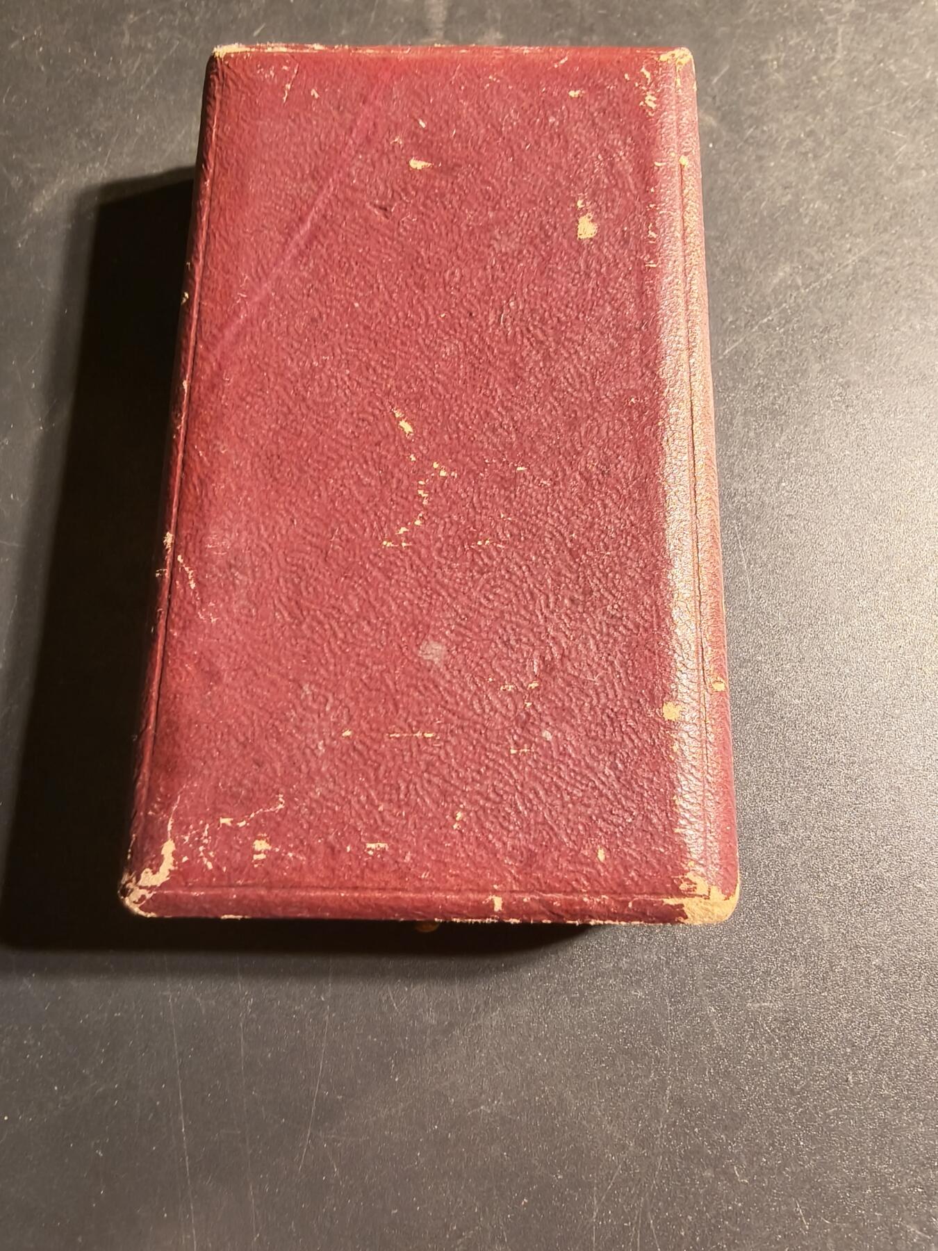 老王徽章第169期 法国1900庚子奖章    原铸950银    带勋条    原盒