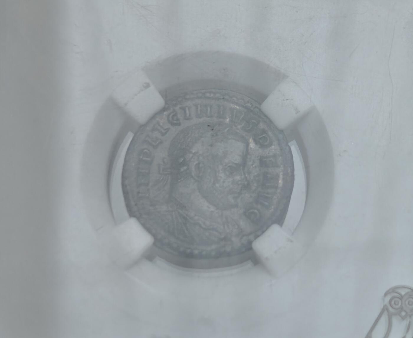 瓶子🏺第220期拍卖会  公元308-324年  古罗马帝国时代 李锡尼 正面皇帝桂冠头像  背面护神格尼乌斯 1富利铜币