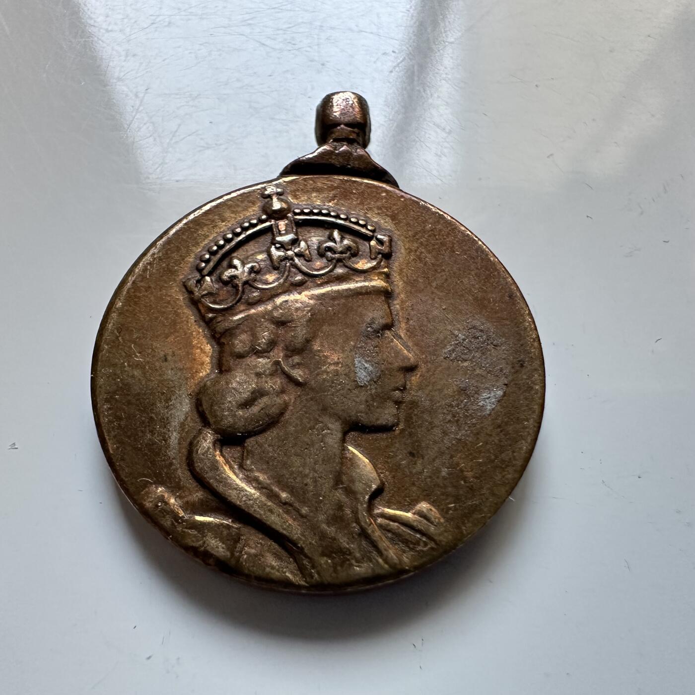 🌹外币初藏🌹🐯2025年第140场  每周二四六晚8️⃣点 接代拍 英国1953年女王登基纪念章 19毫米