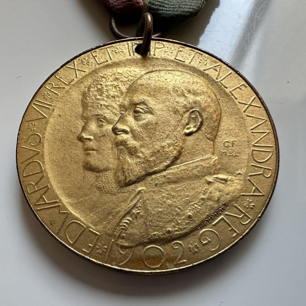 🌹外币初藏🌹🐯2025年第140场  每周二四六晚8️⃣点 接代拍 英国1902年爱德华七世加冕纪念章 35毫米18.9克 铜制镀金a