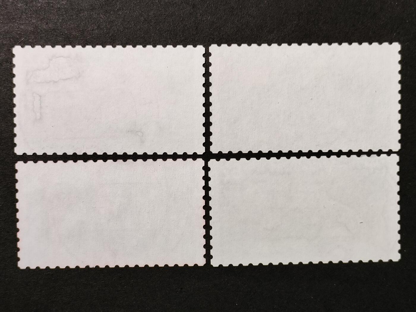 ↓君缘收藏677期☞钱币邮品↓无佣金、可寄存、满30元包邮  德国邮票，2015年动物 松鼠猫幼崽不干胶邮票2全，有2套随机发一套