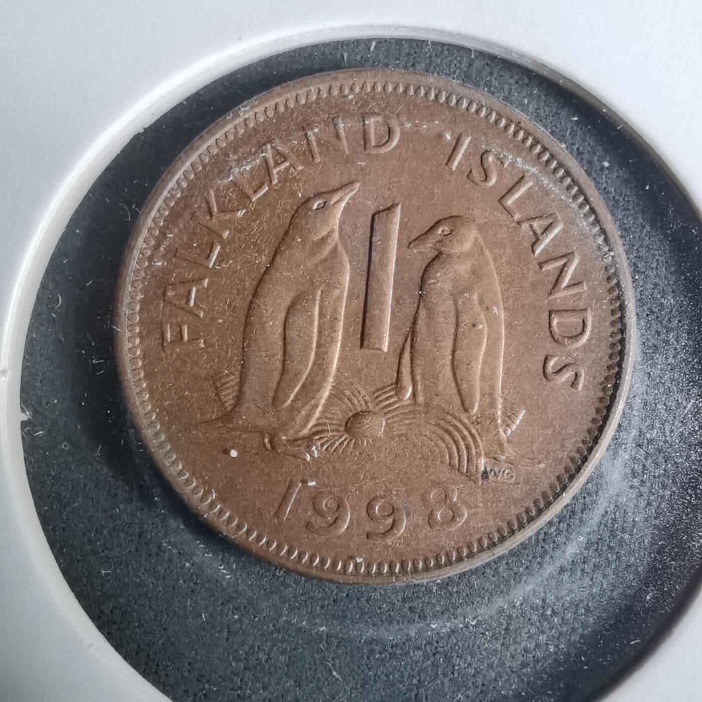 沼泽如烟--第929场 福克兰1998年1便士