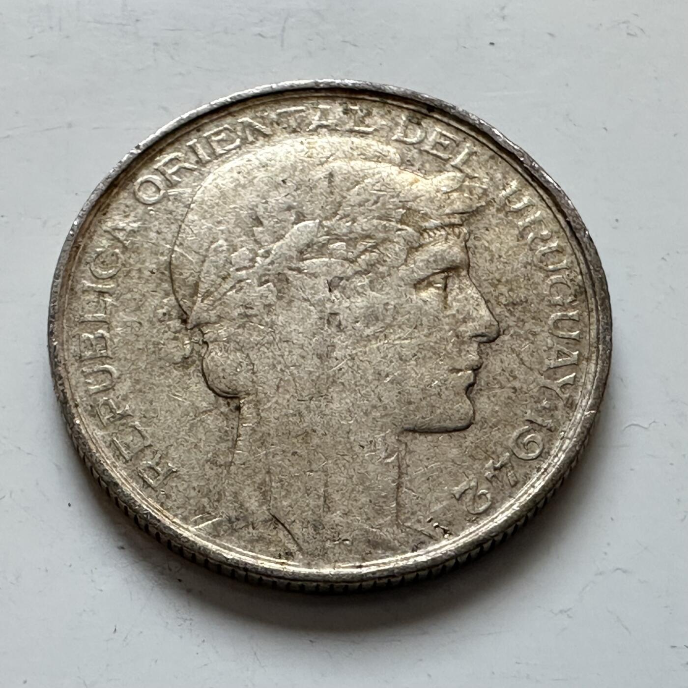 🌹外币初藏🌹🐯2025年第140场  每周二四六晚8️⃣点 接代拍 乌拉圭1942年20分银币