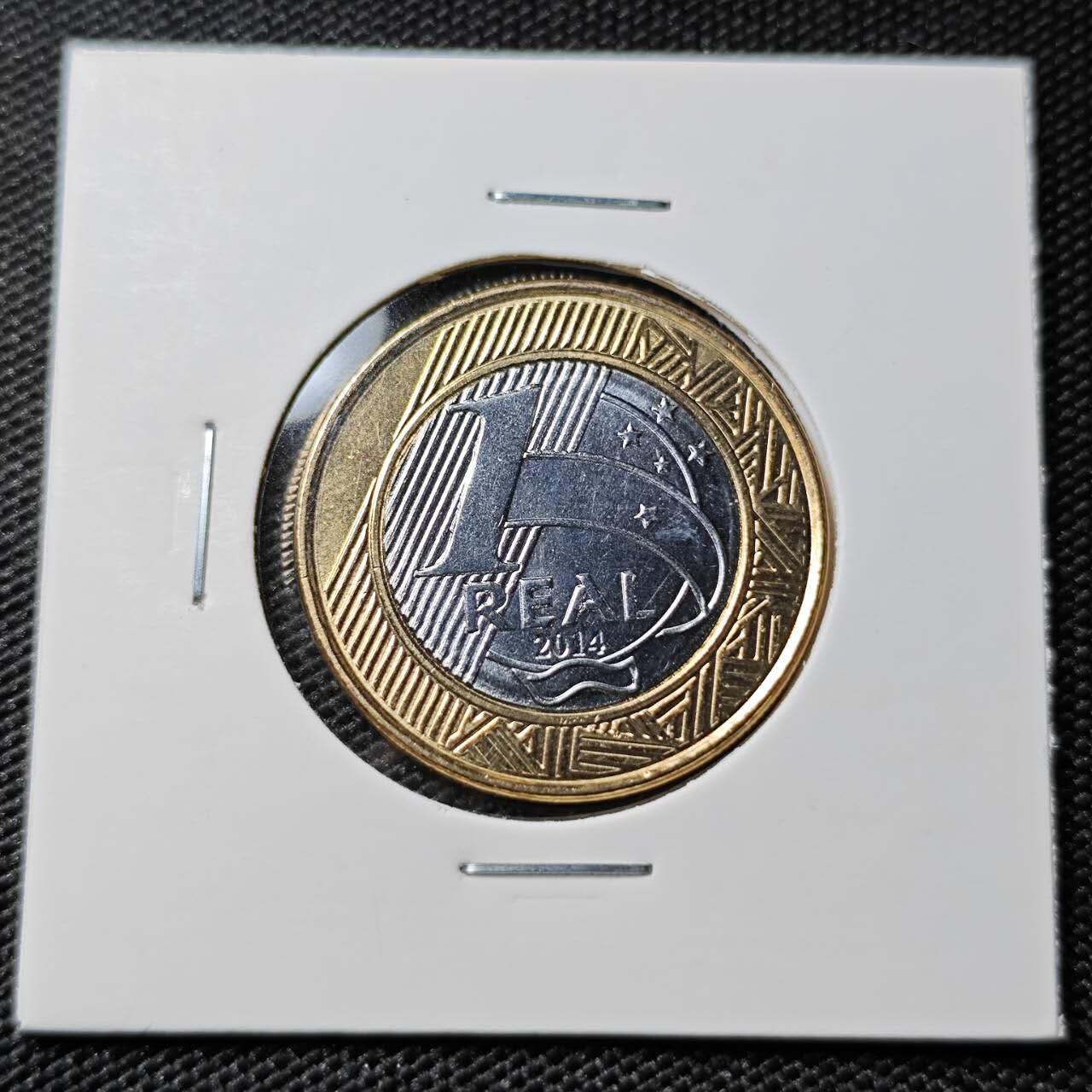 KK钱币收藏小铺 第378期  2月预留时间 周末发货  巴西1瑞尔双色币纪念币