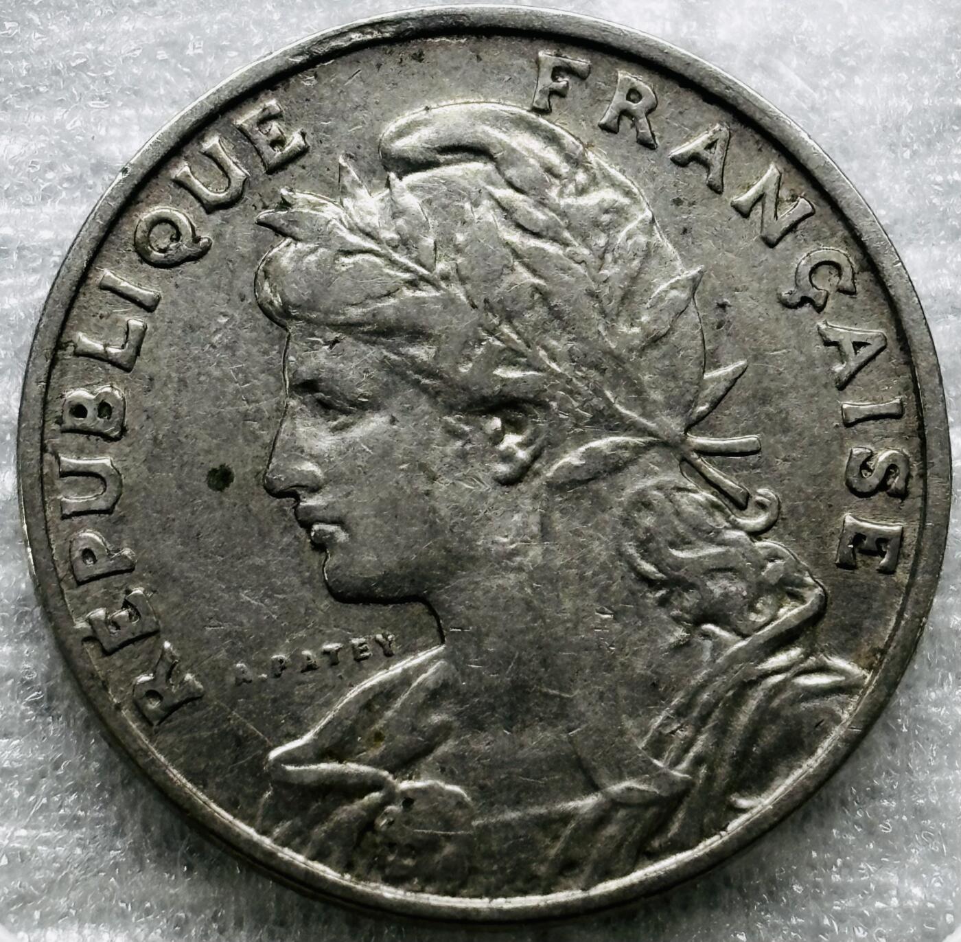 文馨钱币收藏第 284 场，【 长期接收代拍品】老藏家拍品南朝鲜李承晚时期货币，泰国大型纪念币，土耳其各时期及各国套币场 稀少好品 1903 年法兰西第三共和国 25 分，首发版独年份