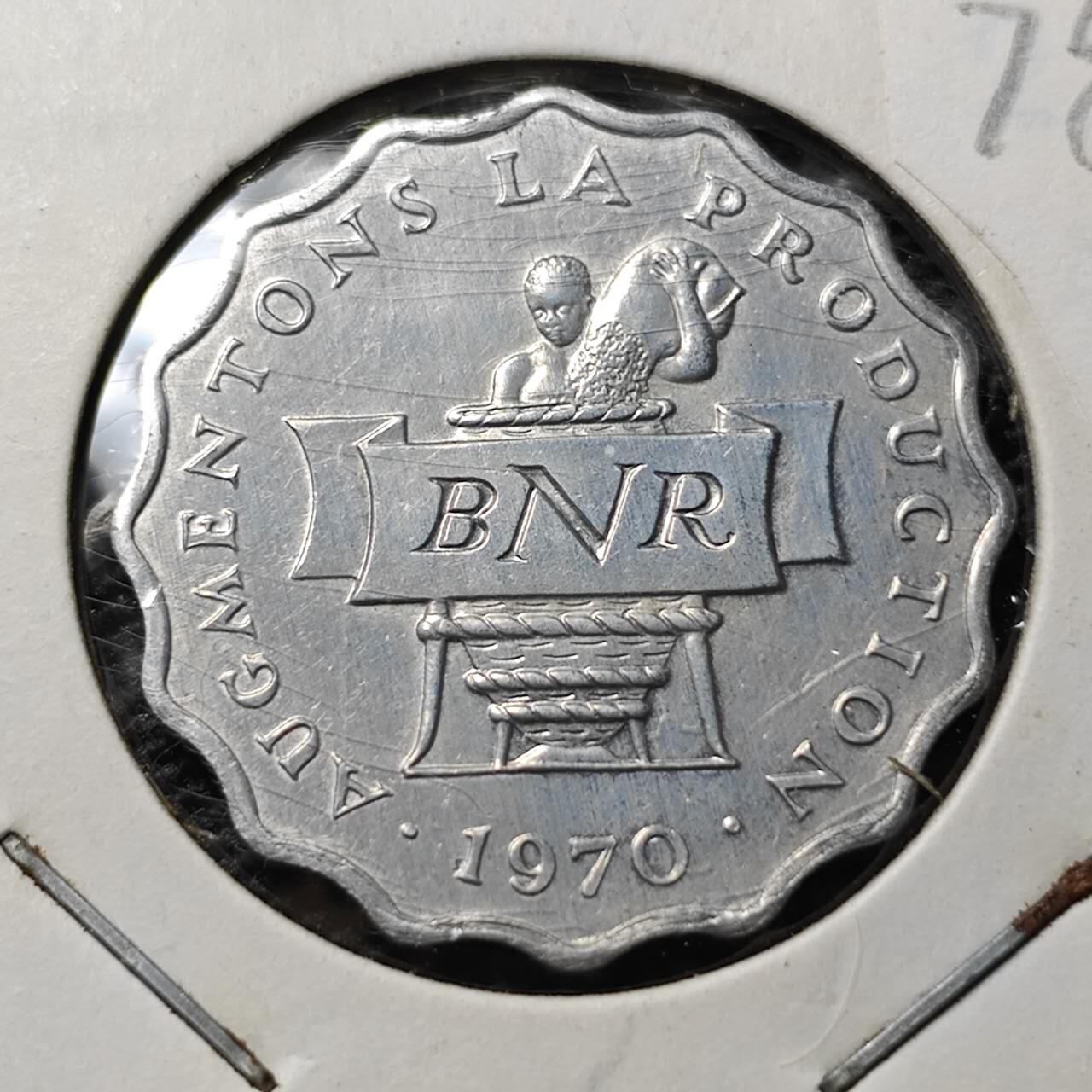 KK钱币收藏小铺 第378期  2月预留时间 周末发货  1970卢旺达2法郎好品