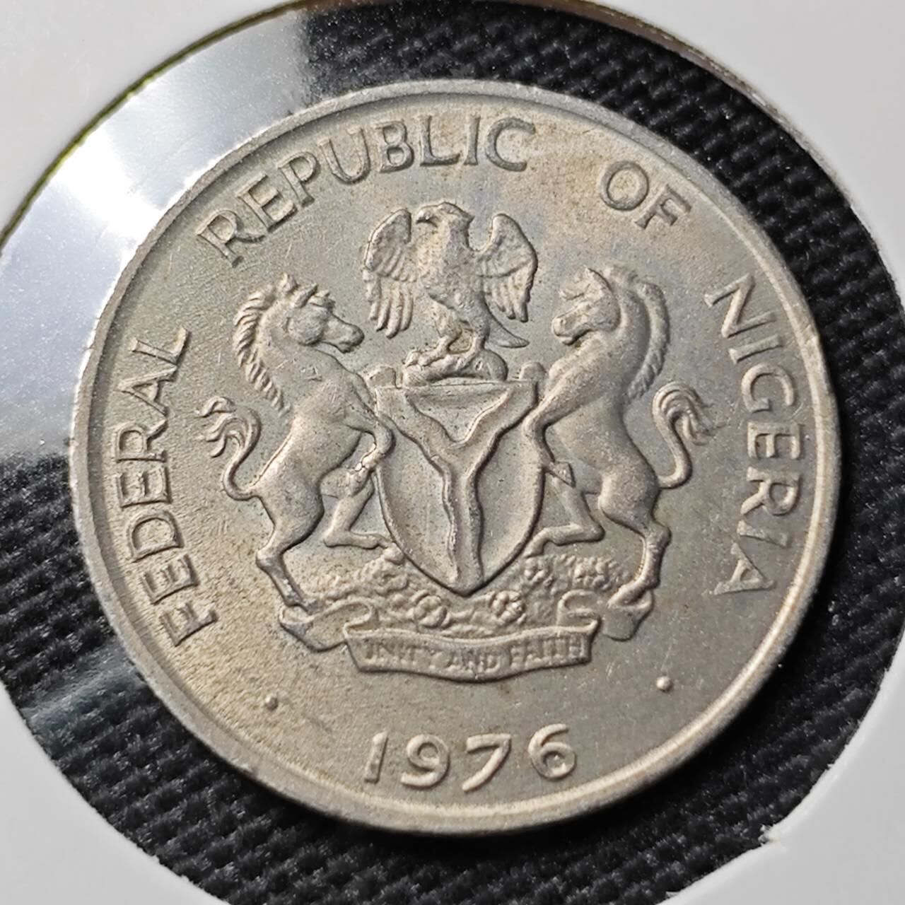 KK钱币收藏小铺 第378期  2月预留时间 周末发货  1976尼尔利亚10考包 好品