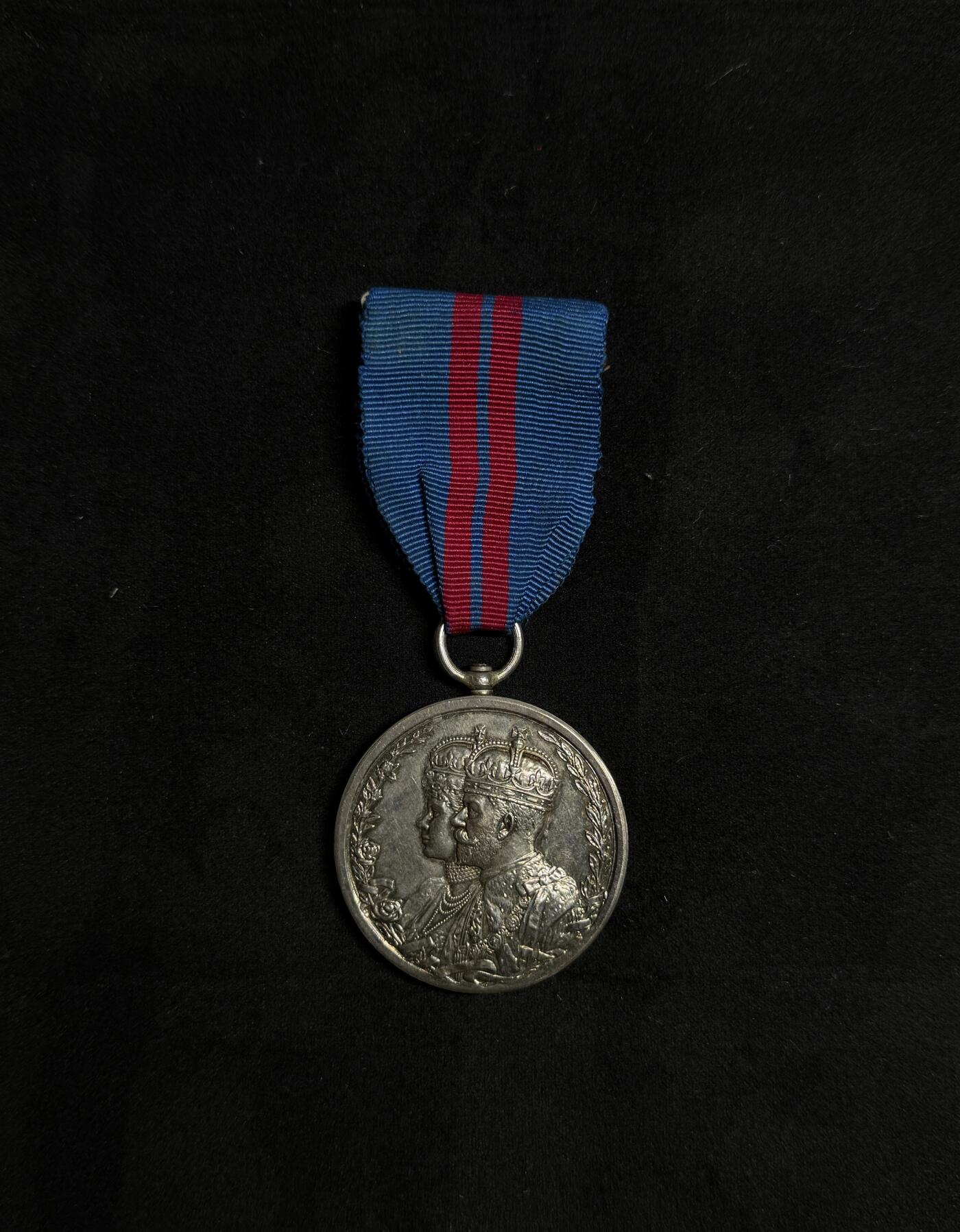 欢庆元旦！戎马世界章牌大赏第109期元旦大拍 英国乔治五世德里杜尔巴奖章