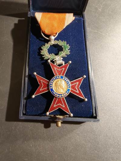 老王徽章第169期 - 法国骑士级社会教育功绩勋章    原盒