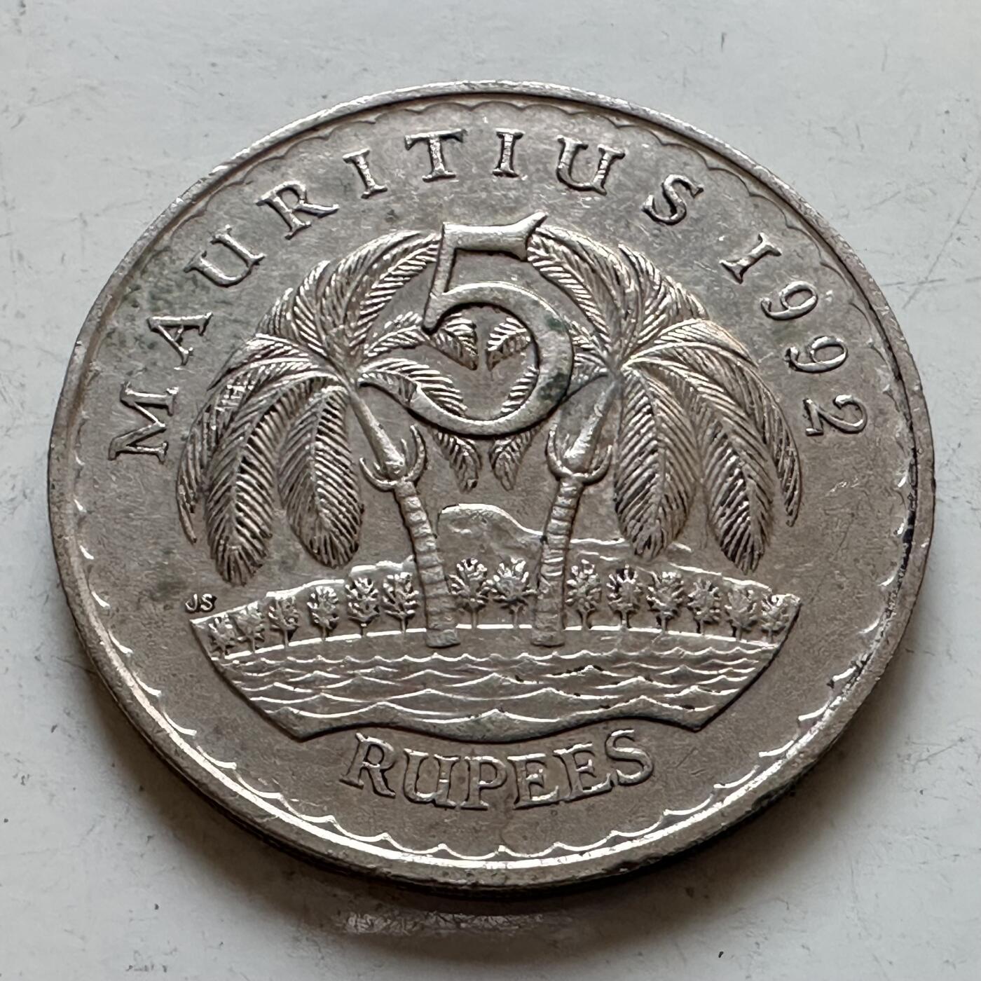 🌹外币初藏🌹🐯2025年第140场  每周二四六晚8️⃣点 接代拍 毛里求斯1992年五卢比