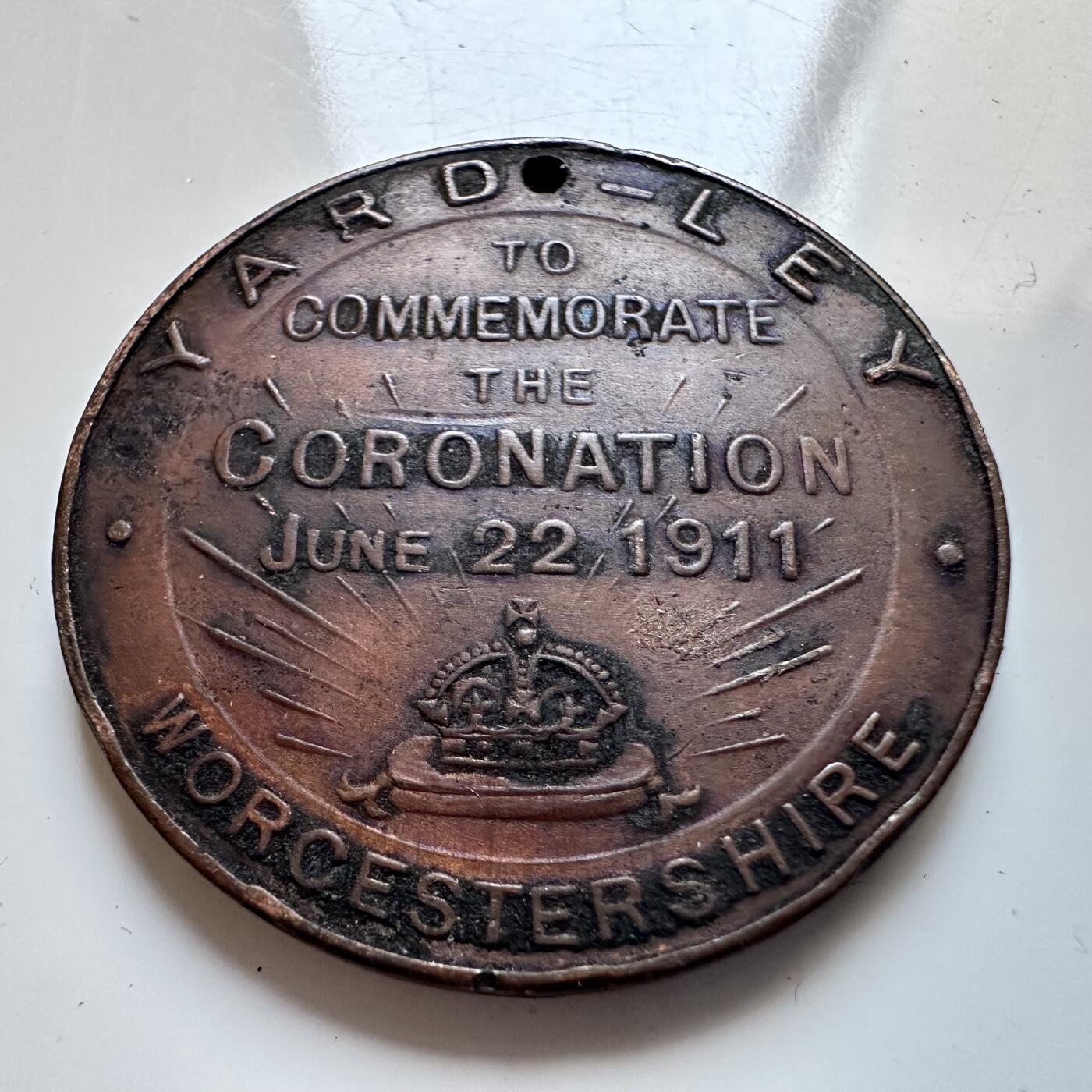 🌹外币初藏🌹🐯2025年第140场  每周二四六晚8️⃣点 接代拍 英国1911年乔治五世加冕纪念章 28.6毫米9克 英格兰伍斯特郡加冕庆典 