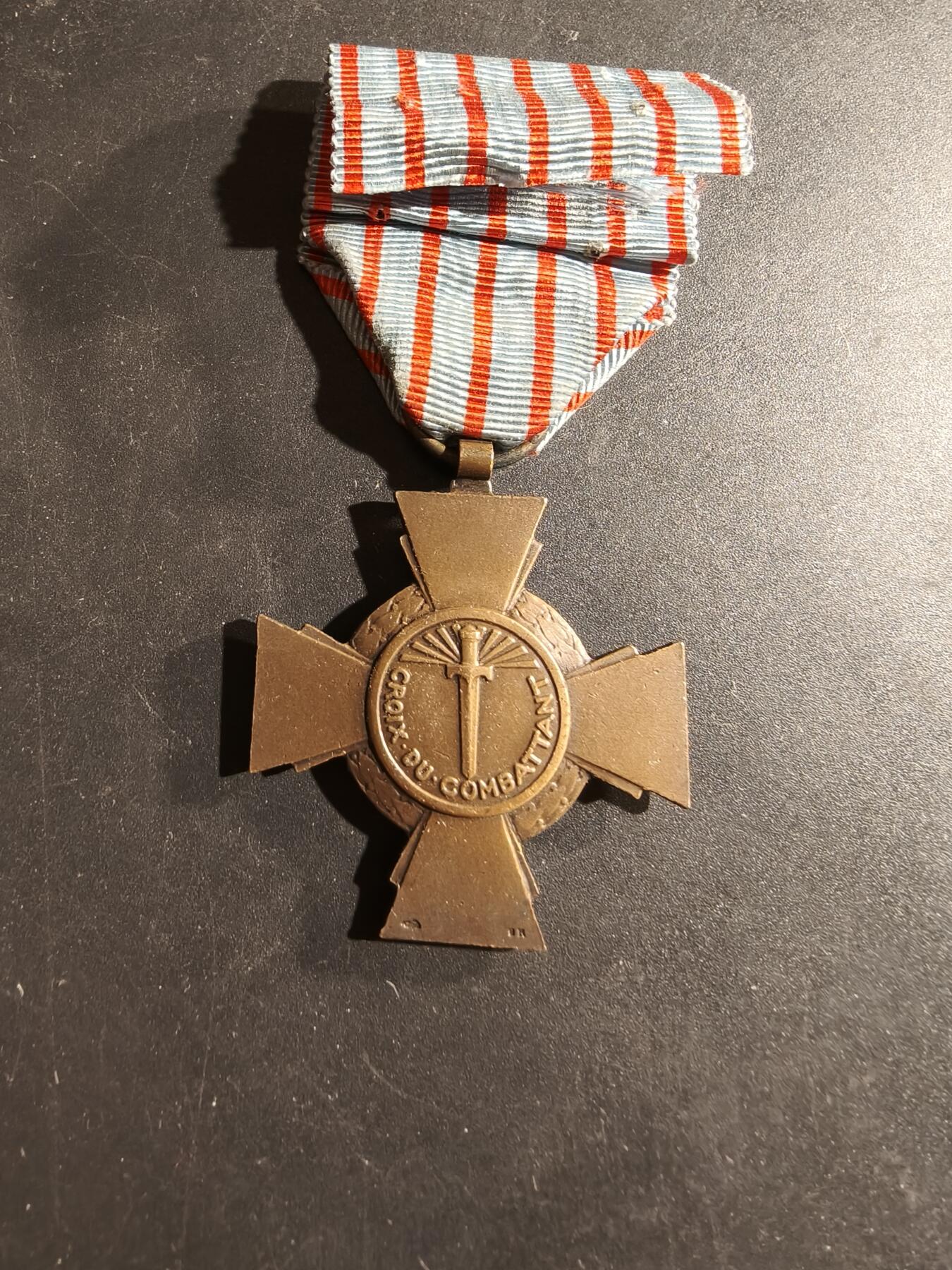 老王徽章第169期 法国战斗十字奖章
