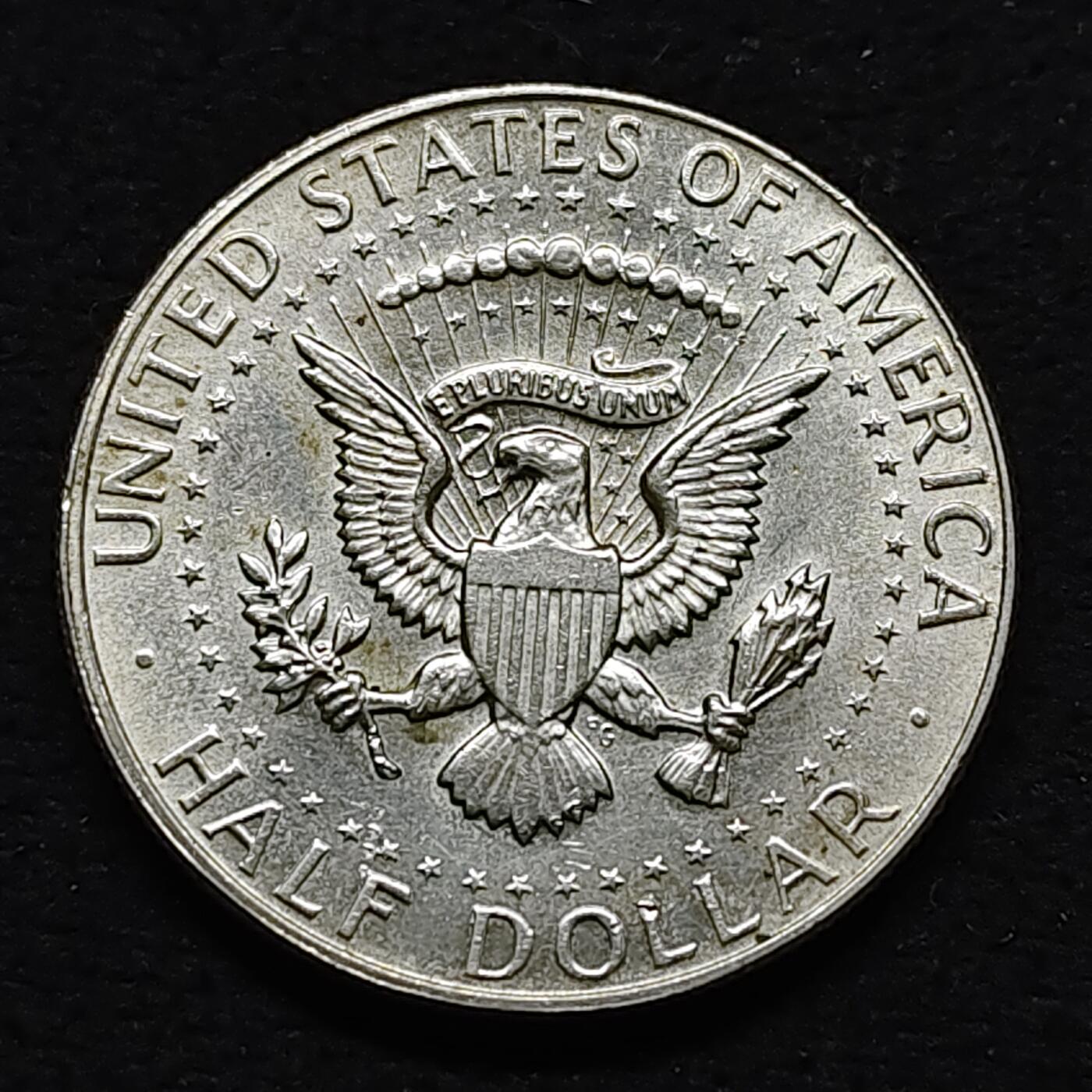 【全场包邮】纯粹捡漏拍484场（免费代拍第21场） 美国1967年肯尼迪50分银币