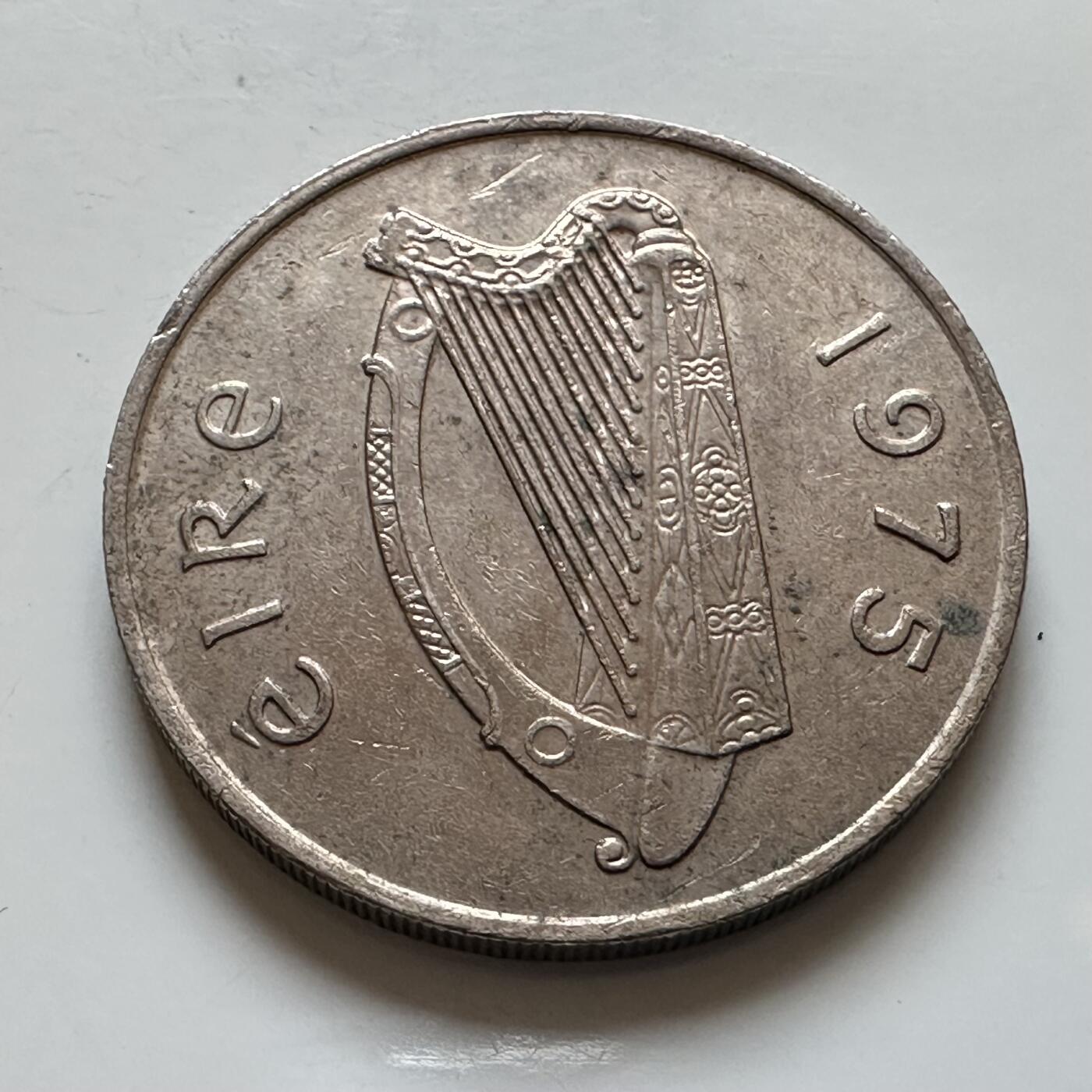 🌹外币初藏🌹🐯2025年第140场  每周二四六晚8️⃣点 接代拍 爱尔兰1975年10便士c