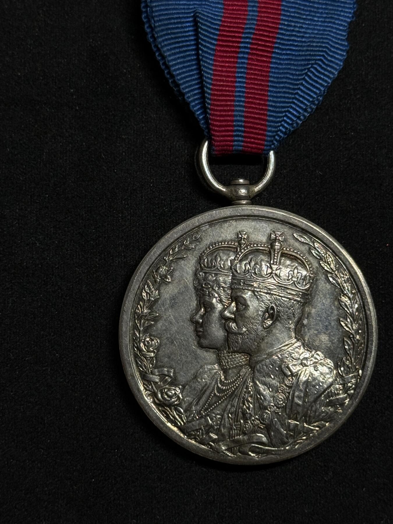 欢庆元旦！戎马世界章牌大赏第109期元旦大拍 英国乔治五世德里杜尔巴奖章