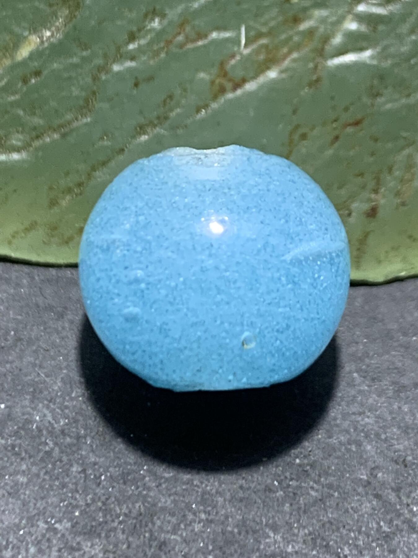 罕见建国前后库存夜光琉璃苹果珠一颗，