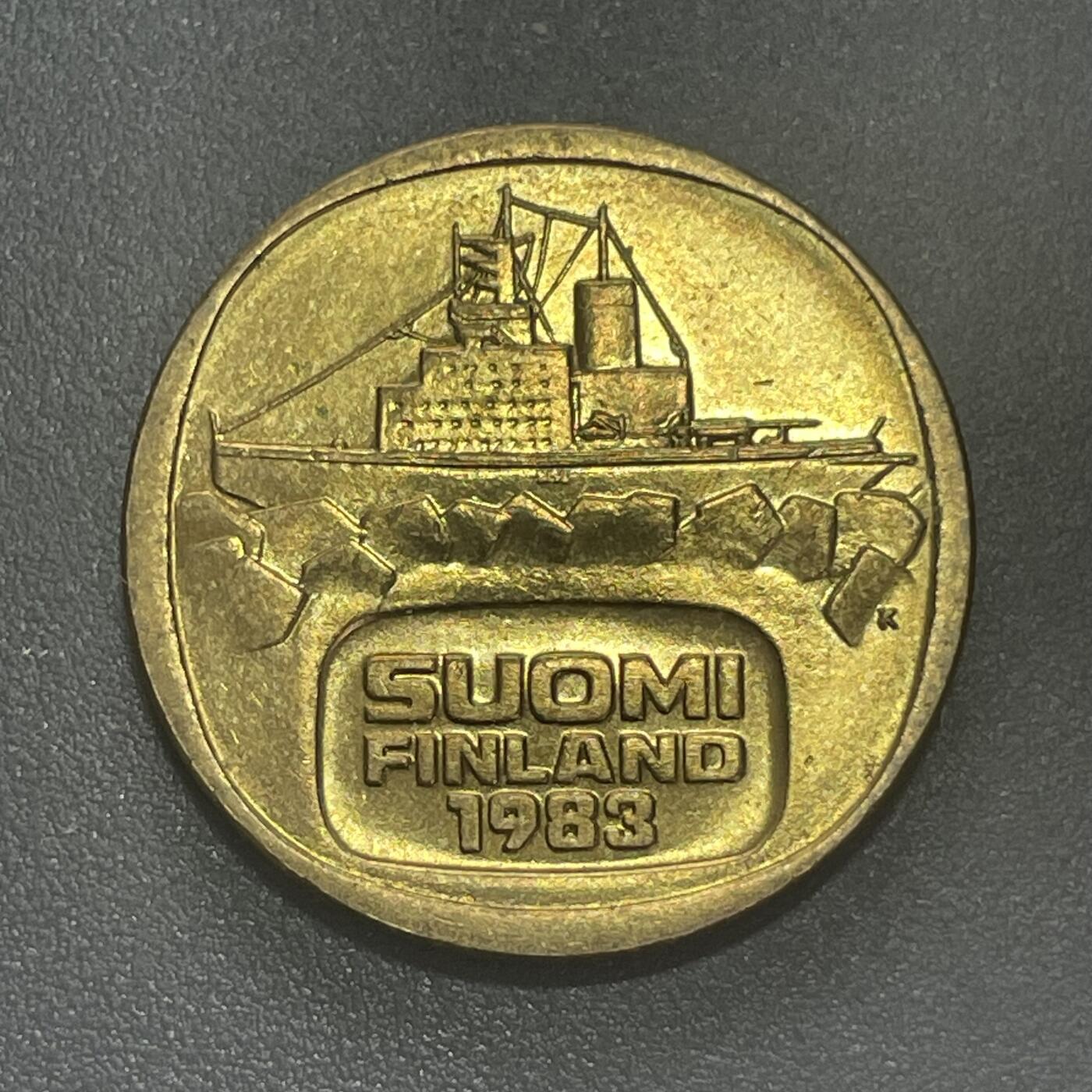 回流1215 全新芬兰1983年破冰船5马克铝青铜币