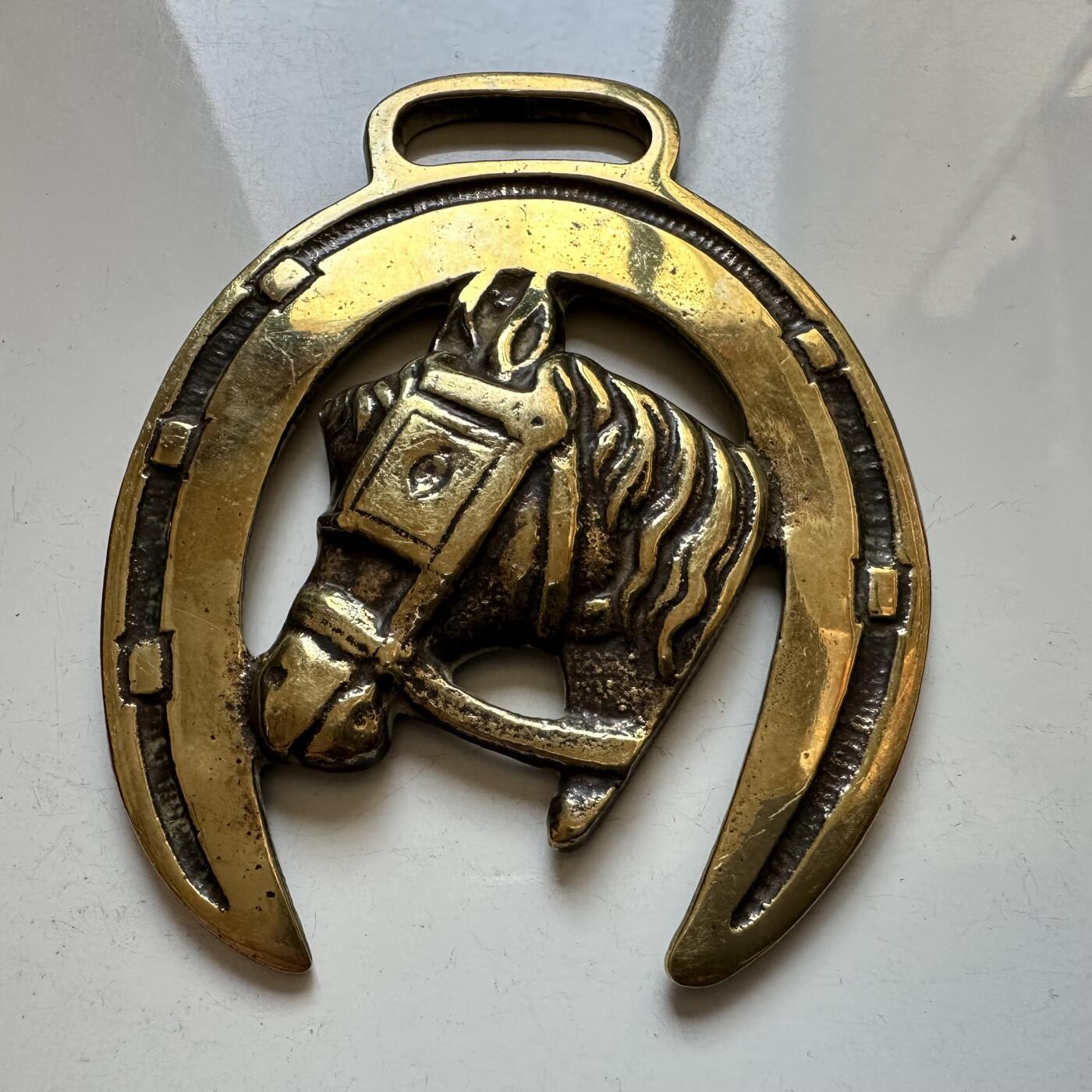 🌹外币初藏🌹🐯2025年第140场  每周二四六晚8️⃣点 接代拍 早期欧洲马车装饰件105.6克 黄亮如新