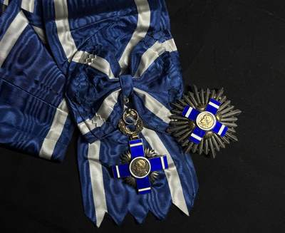 欢庆元旦！戎马世界章牌大赏第109期元旦大拍 - 萨尔瓦多大十字级何塞•马蒂亚斯•德尔加多勋章，银制，法国亚瑟贝特朗代工